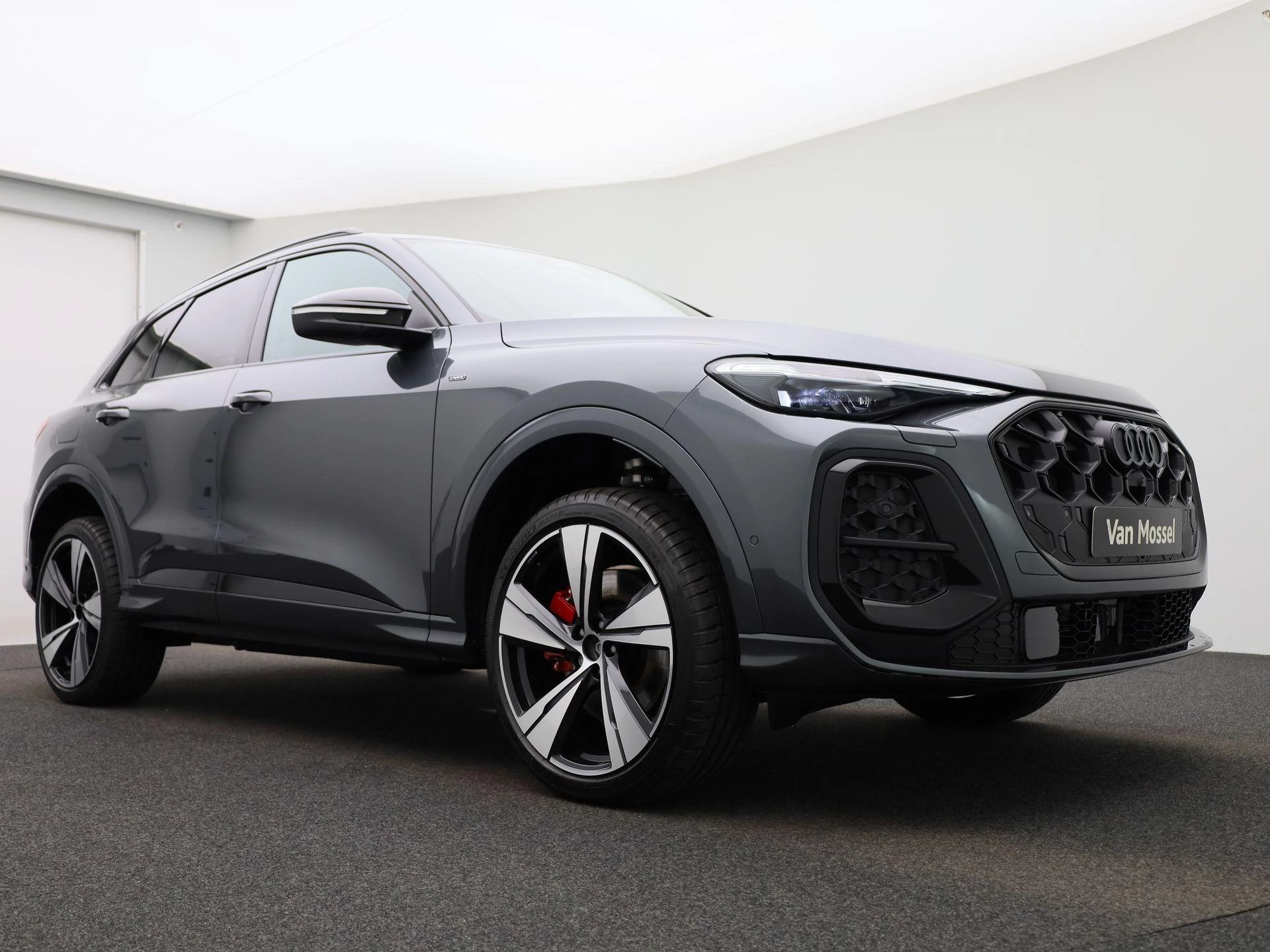 Audi Q5 2.0 TFSI e-hybrid quattro S edition Competition