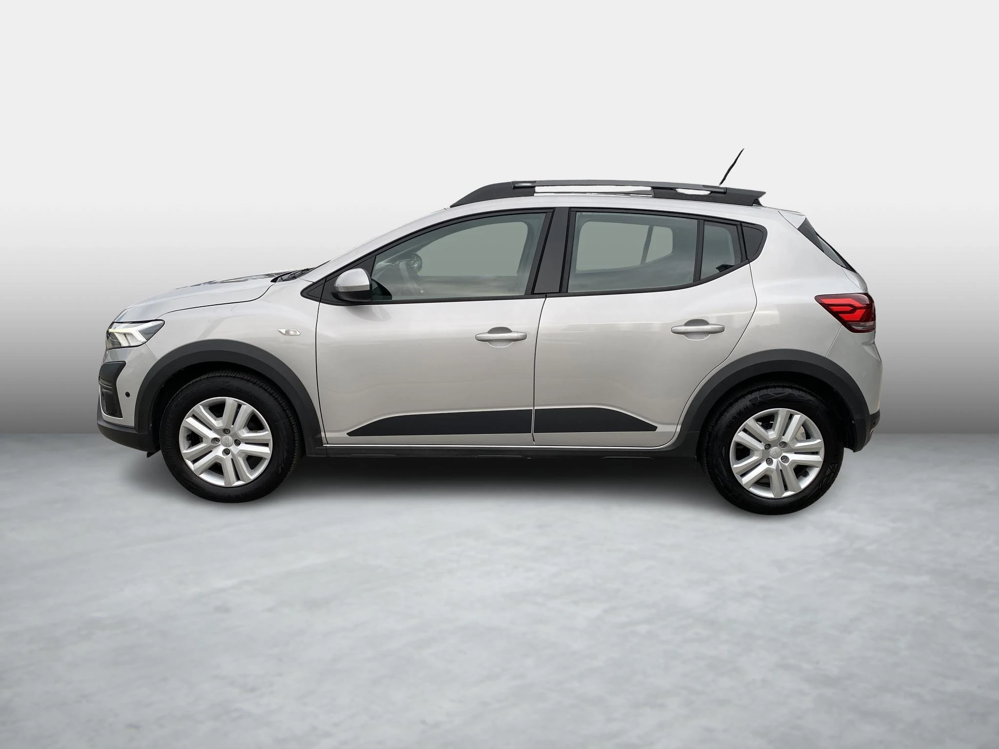Dacia-Sandero Stepway-image-5