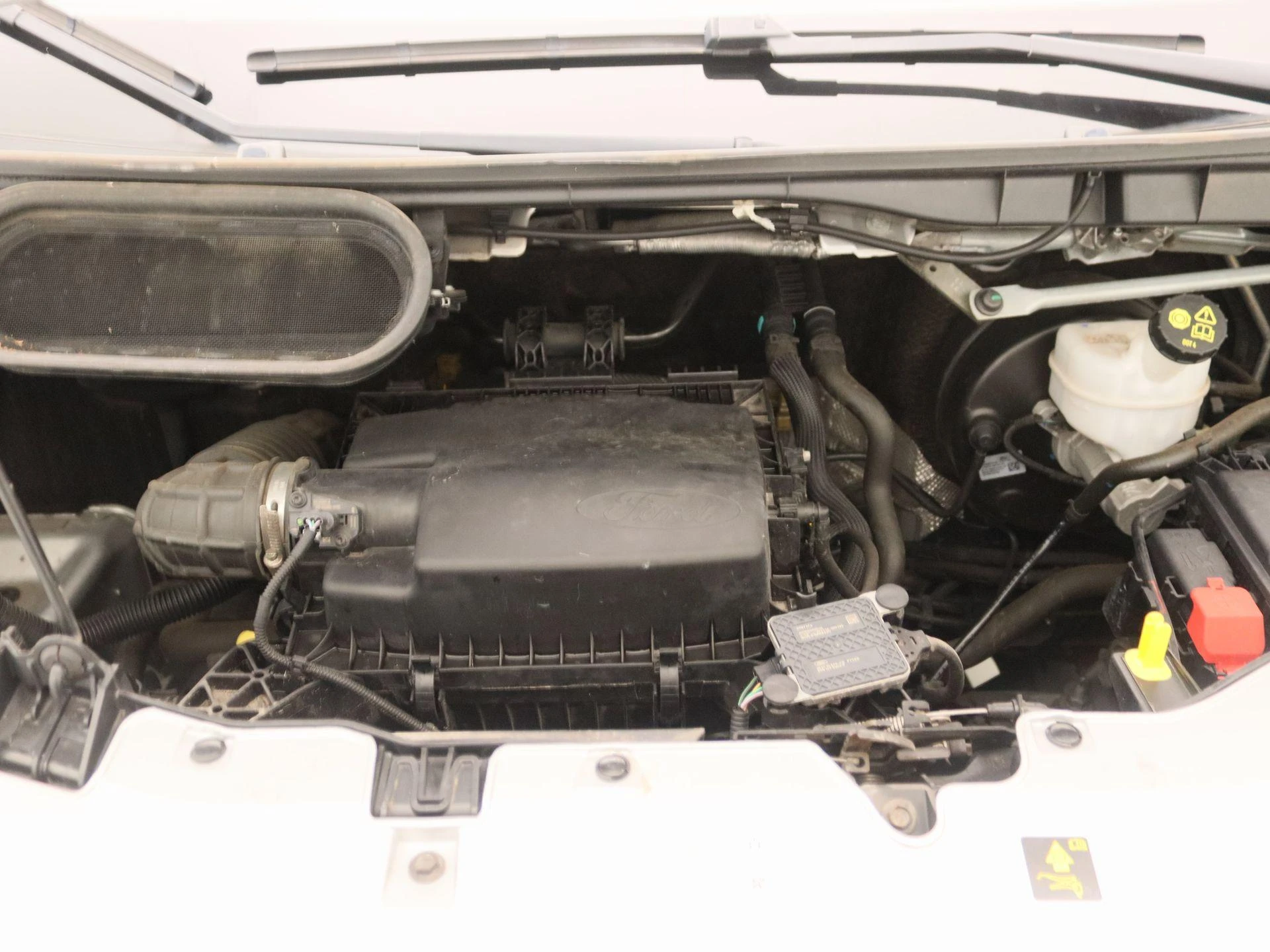 Ford-Transit-image-23