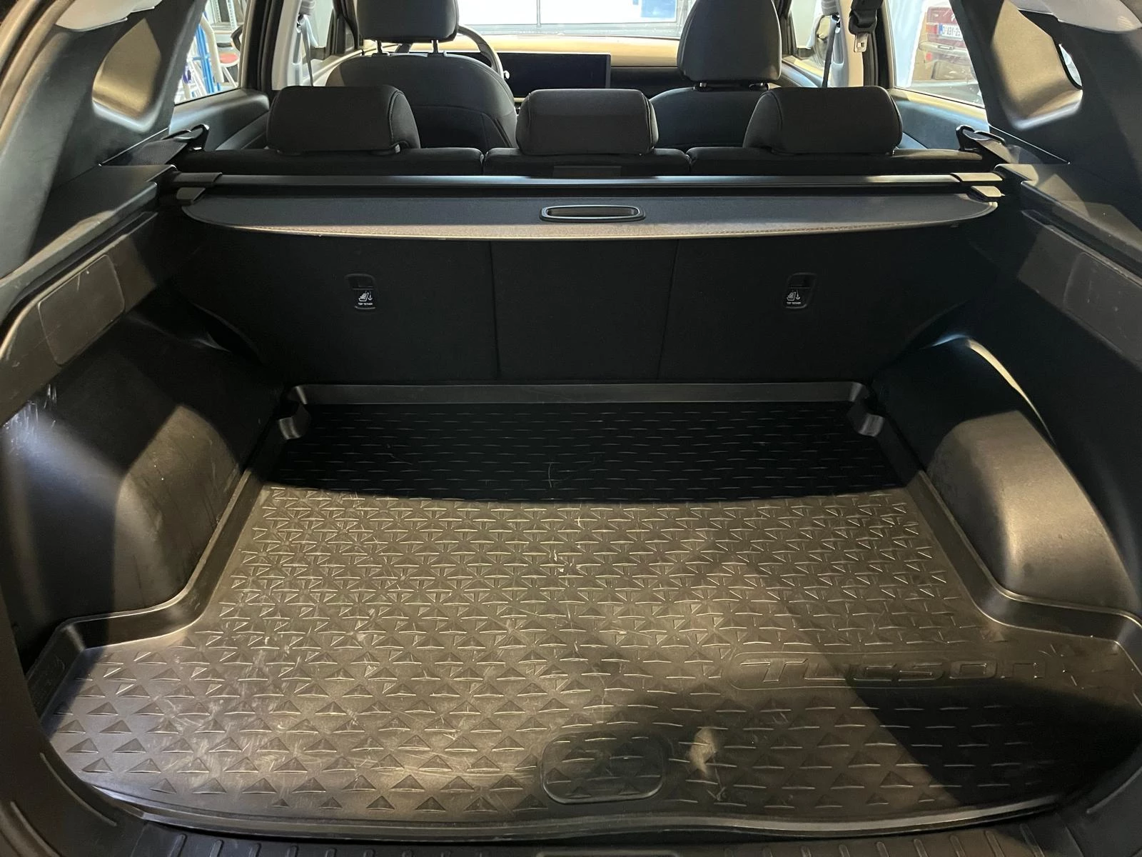 Hyundai-Tucson Hybrid-image-5