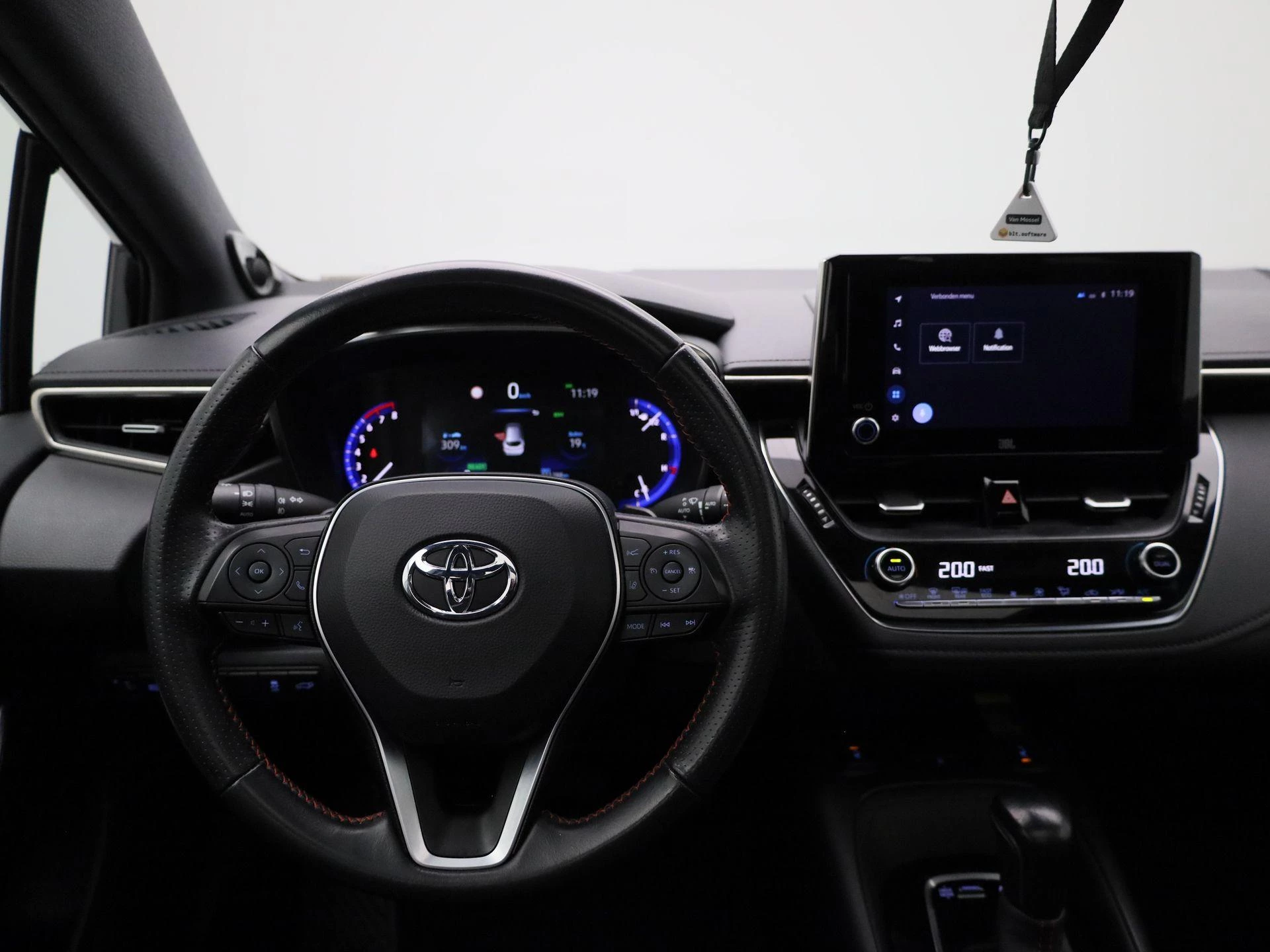 Toyota-Corolla Touring Sports-image-6