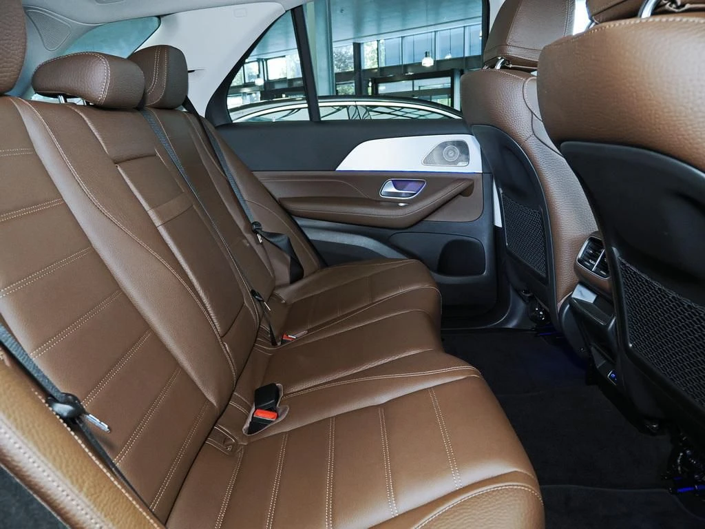 Mercedes-Benz-GLE 450 d-image-14
