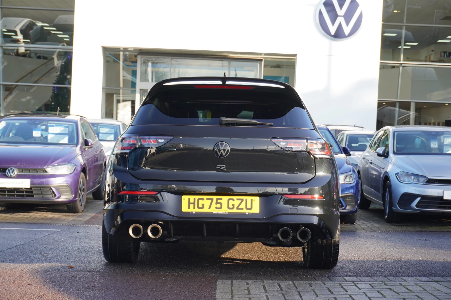 Volkswagen-Golf-image-13