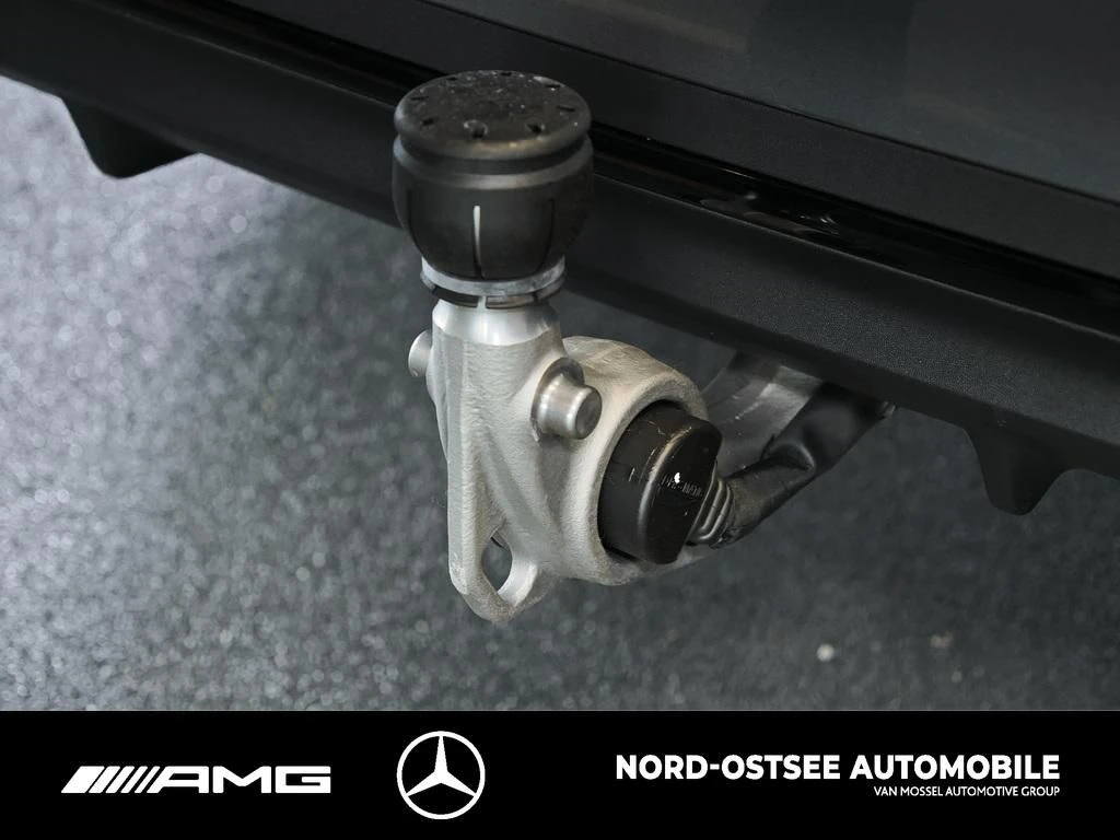 Mercedes-Benz C-Klasse 200 T AMG NIGHT PANO AHK DISTRONIC DIGITAL-L. AMG Line