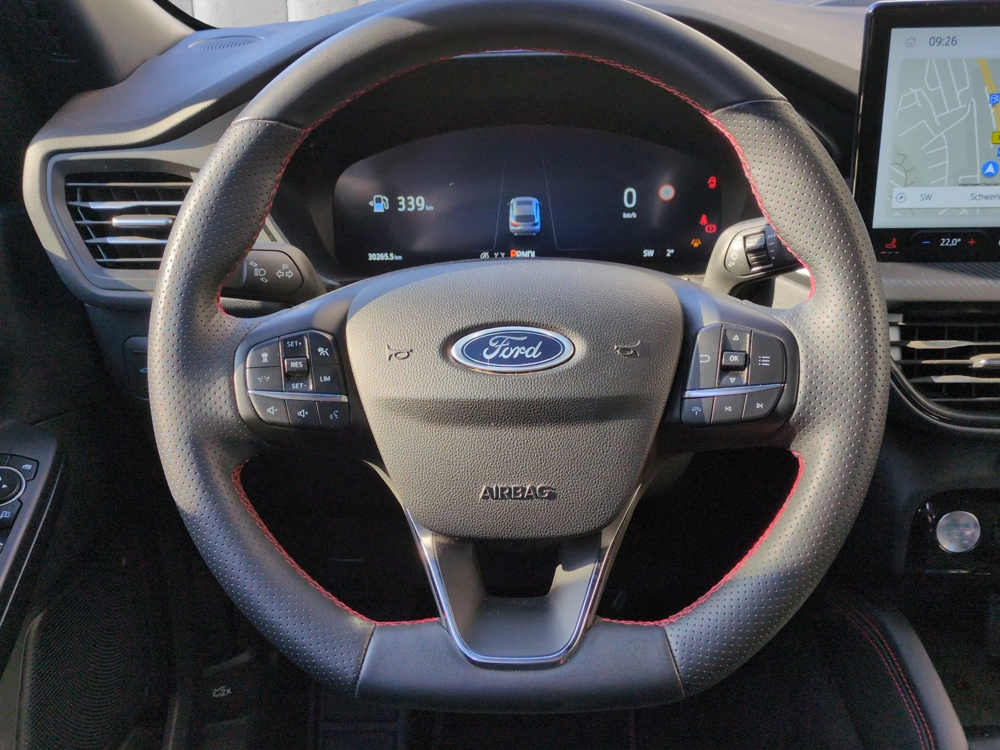 Ford Kuga ST-Line X Aut.*PANO*AHK*360GRAD*LED-MATRIX*NAVI*GRA*WINTER-PKT.