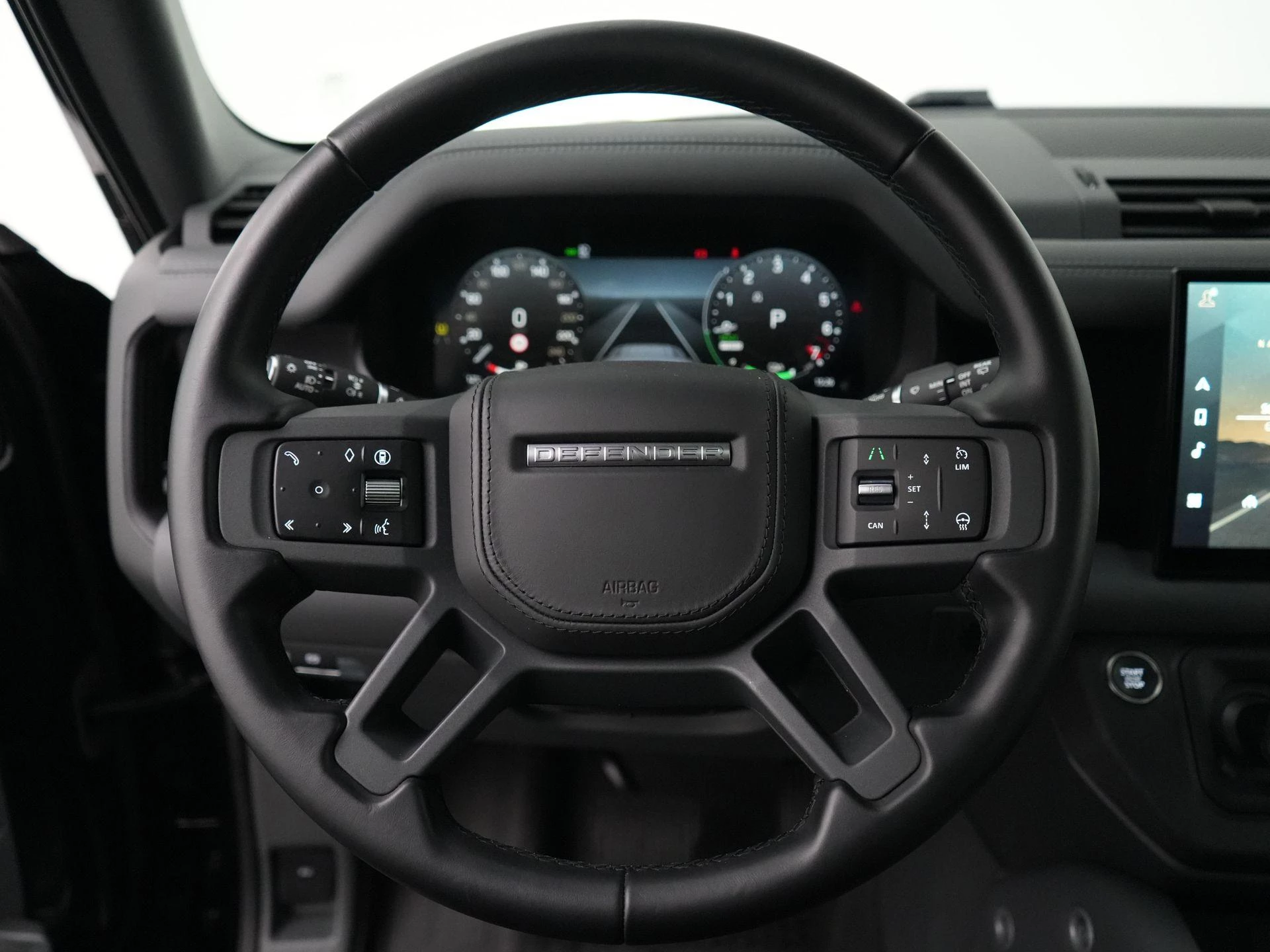 Land Rover-Defender-image-9