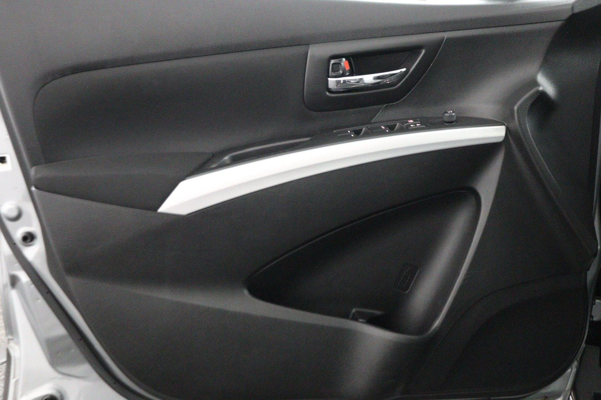 Suzuki-S-Cross-image-26