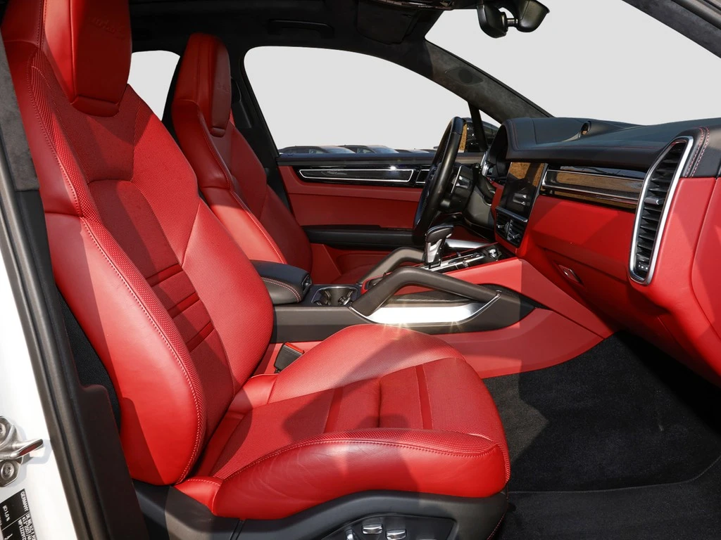 Porsche-Cayenne-image-10