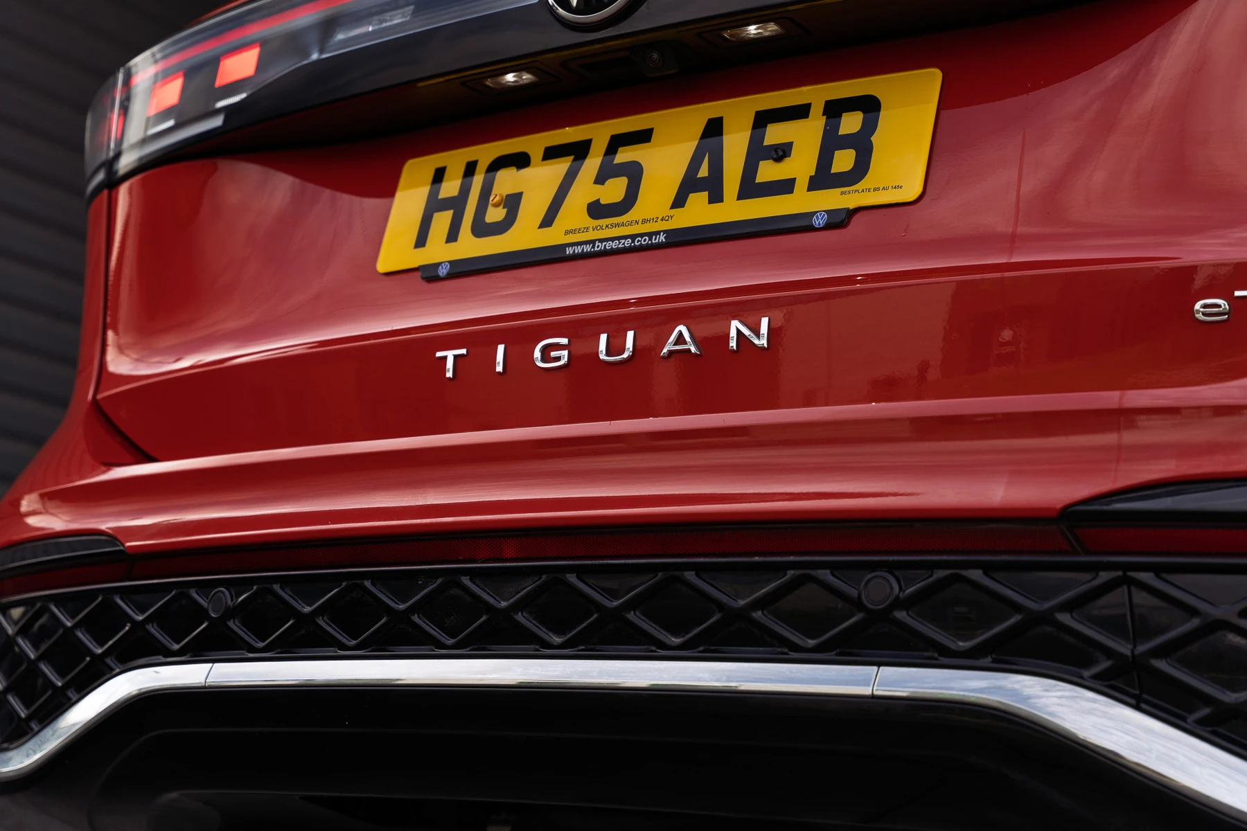Volkswagen-Tiguan-image-28
