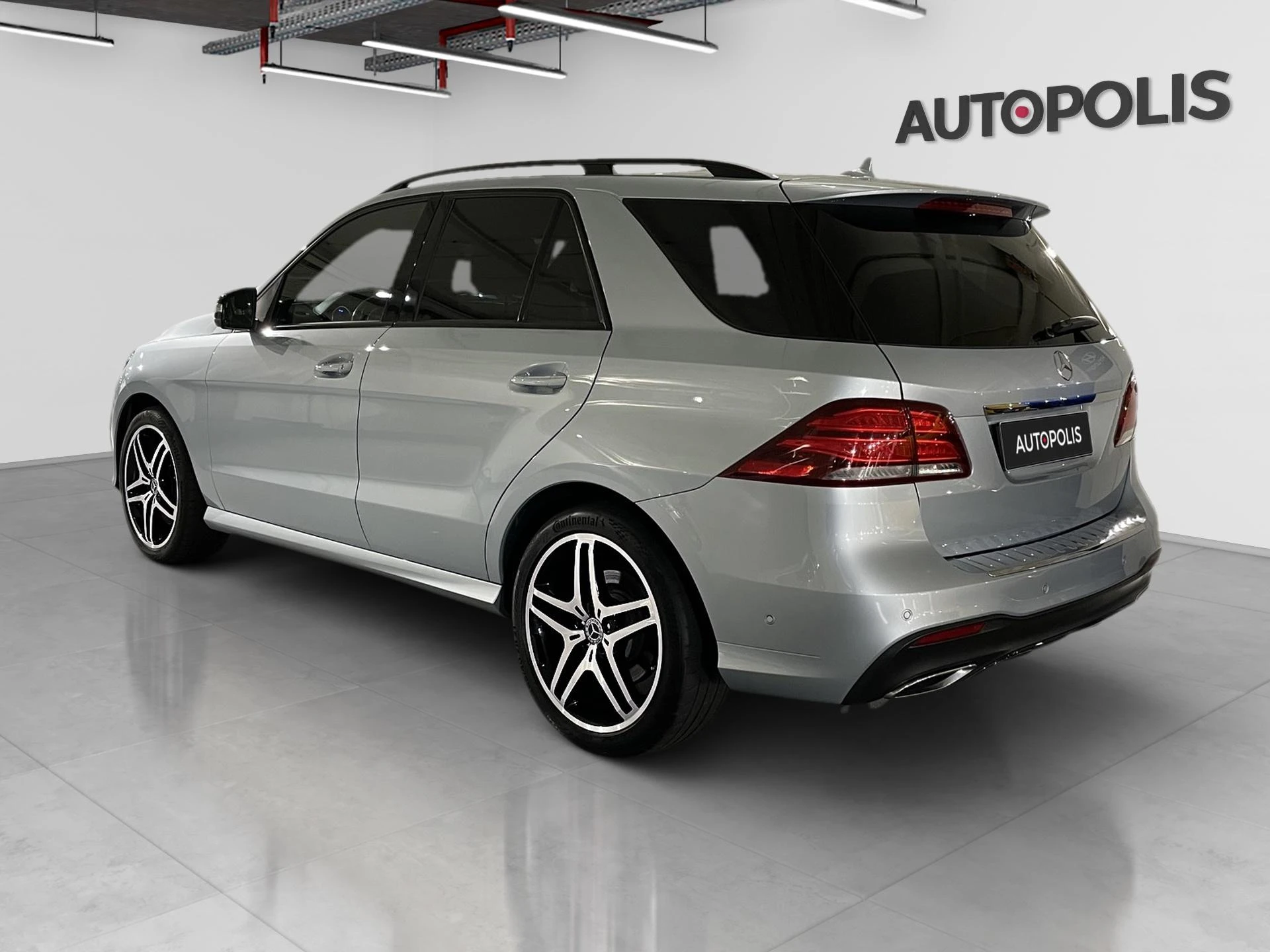 Mercedes-Benz-GLE-image-19