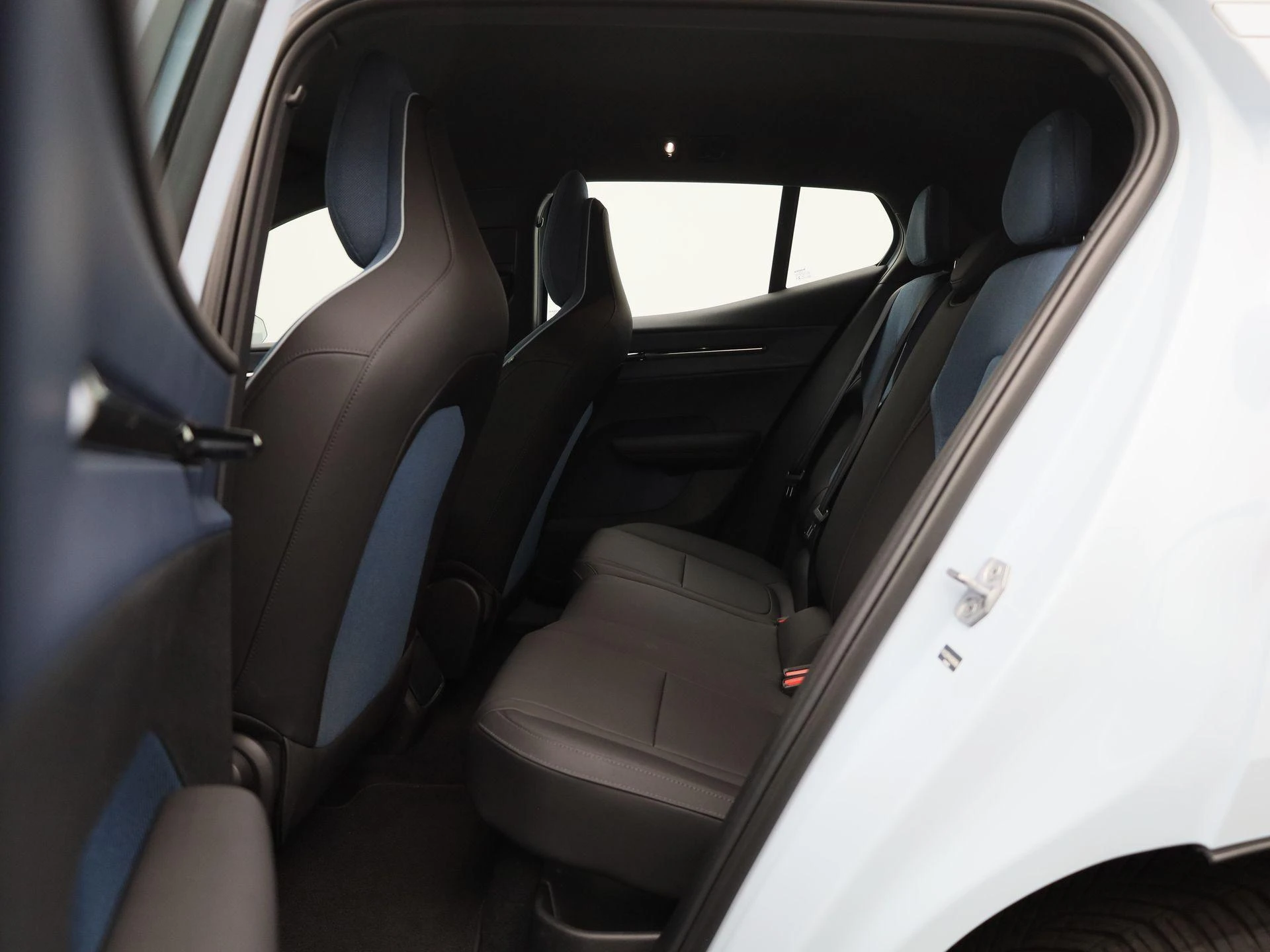 Volvo-EX30-image-9