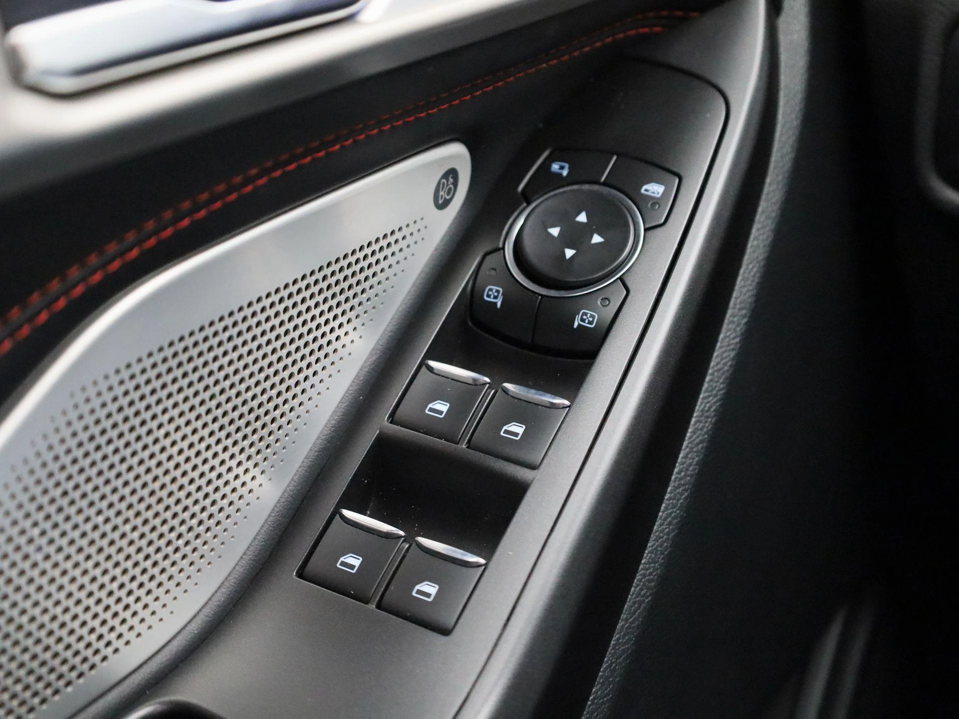 Ford-Explorer-image-27