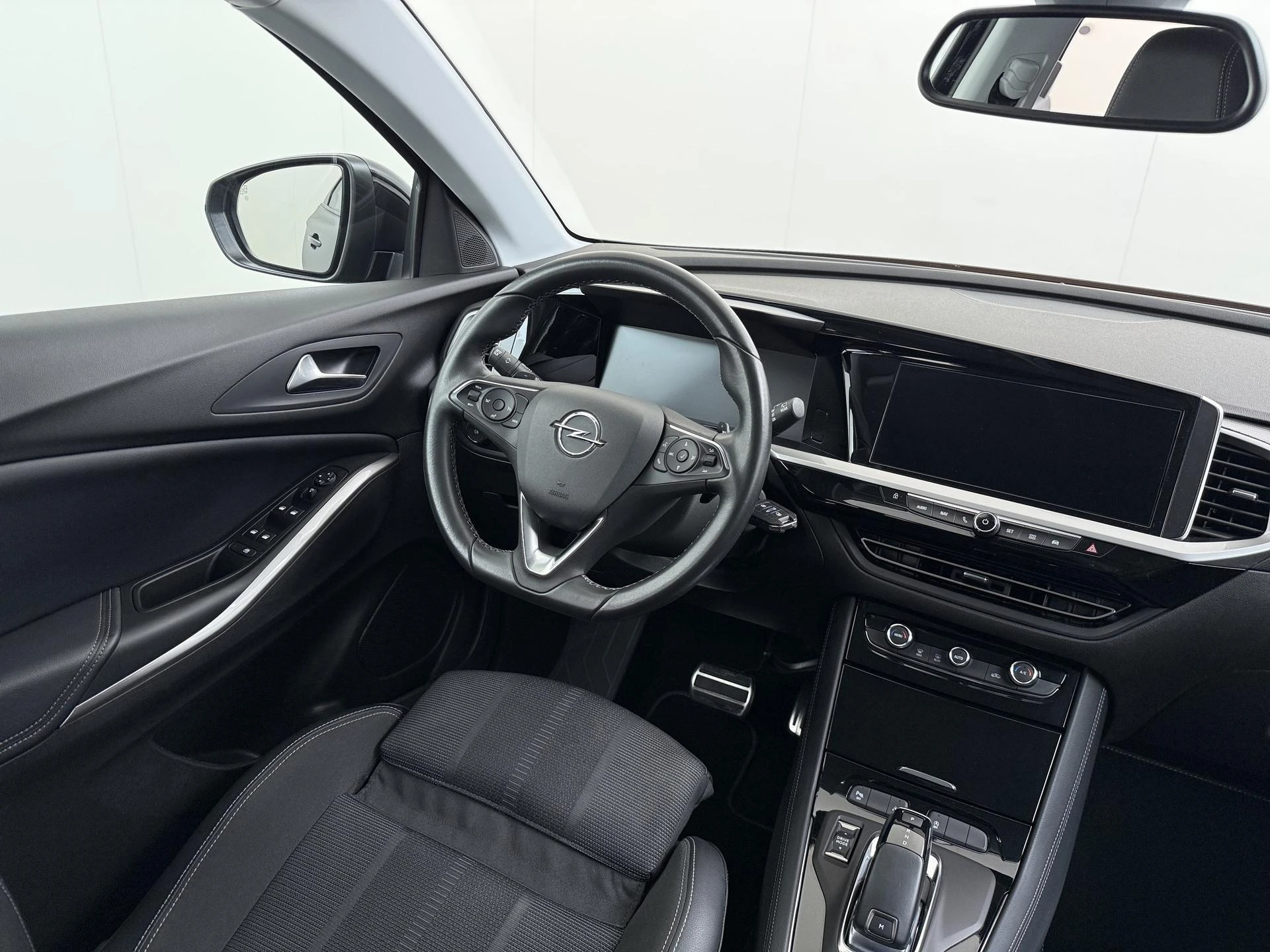 Opel-Grandland-image-18