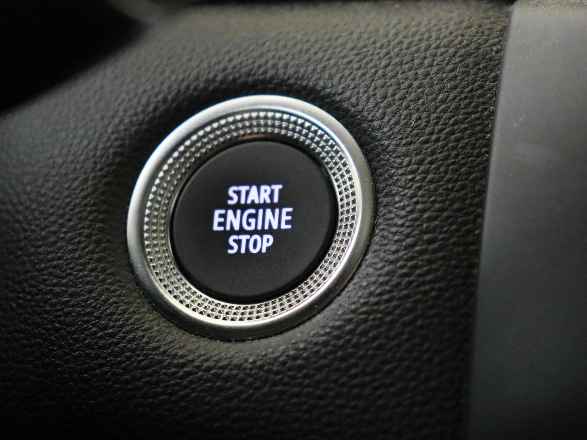 Renault-Captur-image-19