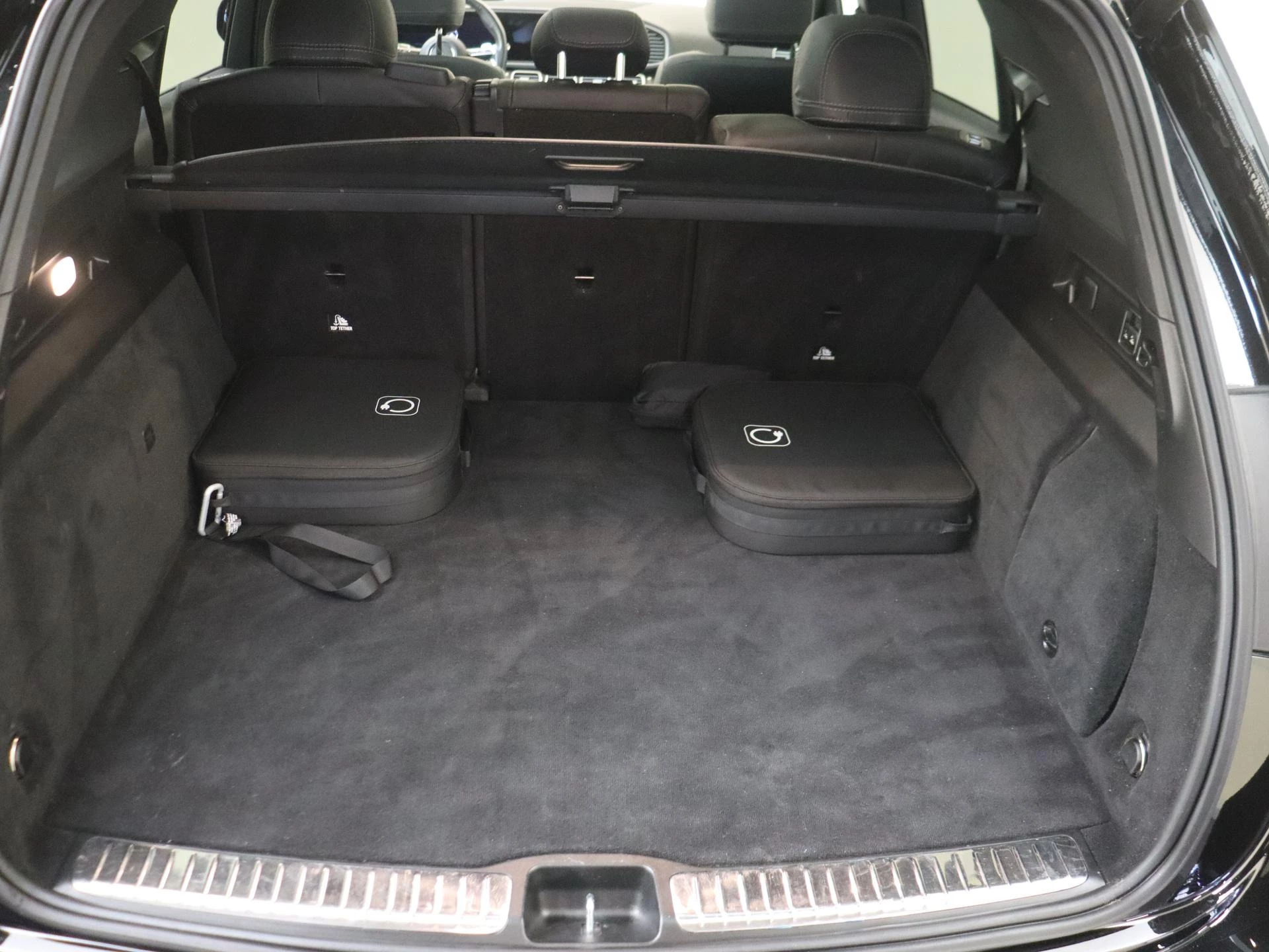 Mercedes-Benz-GLE-image-41