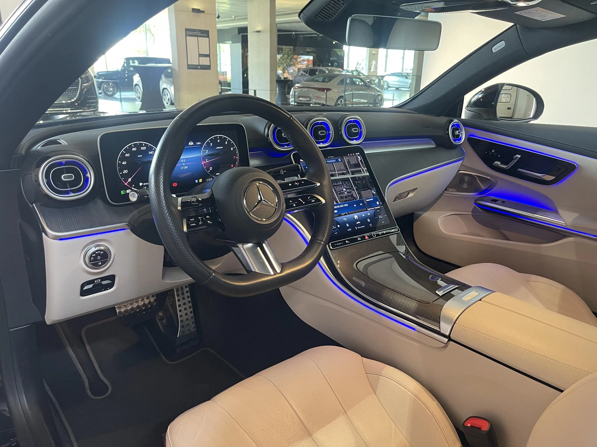 Mercedes-Benz CLE 200 AMG Line Coupé + LEDER + PANO DAK + BURMESTER + SURROUND VIEW +