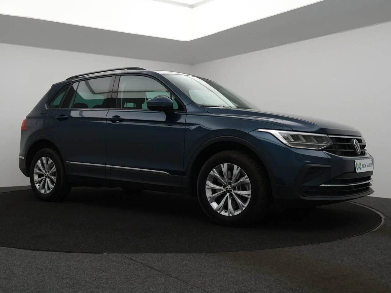 Volkswagen-Tiguan-image-21