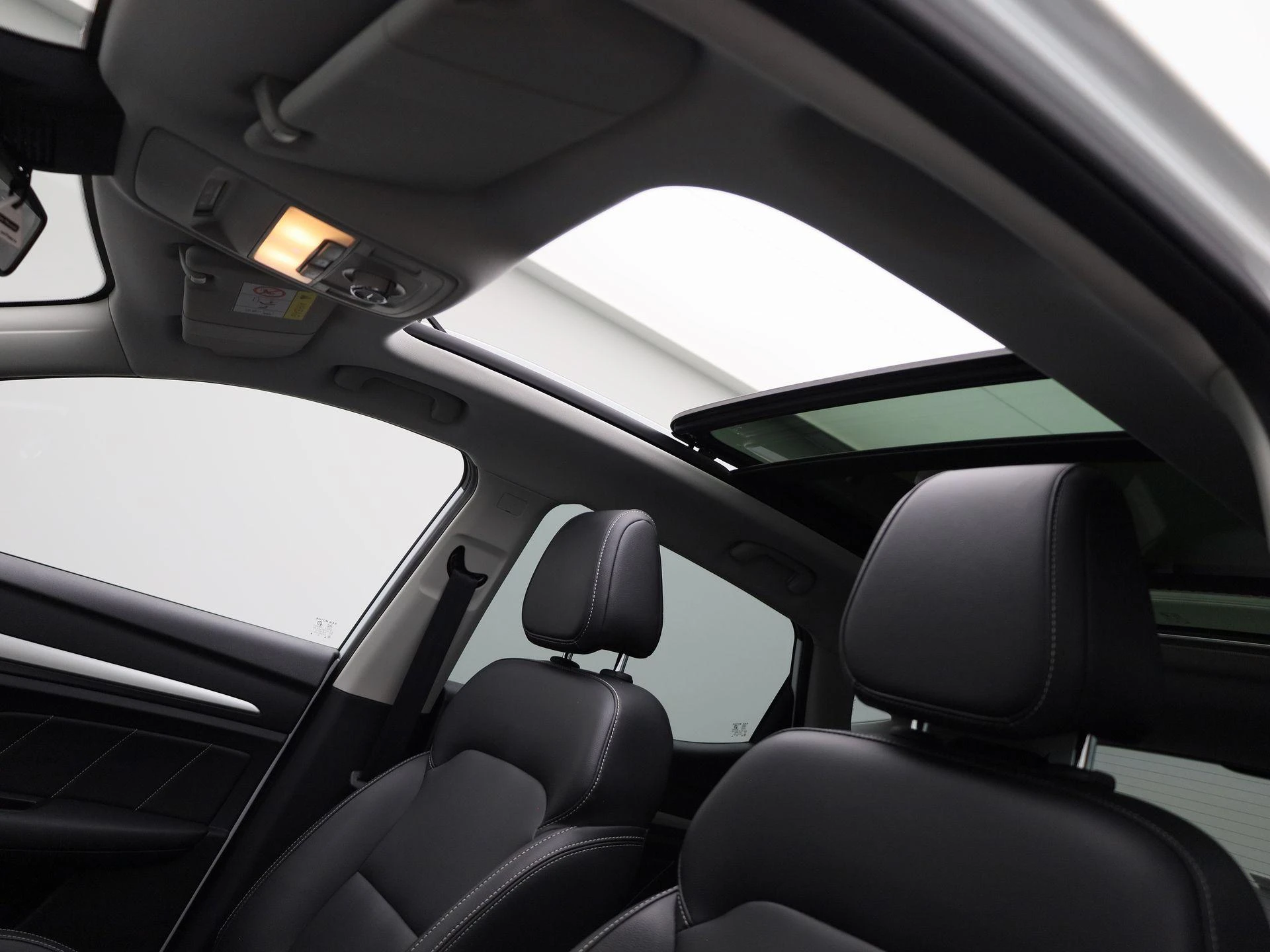 MG-ZS EV-image-35