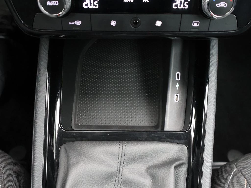 Škoda Kamiq Kamiq Selection 1.0TSI 116PK *AUTOMAAT*CAMERA*PDC*CRUISE*VIRTUAL COCKPIT*APP-CONNECT*...*