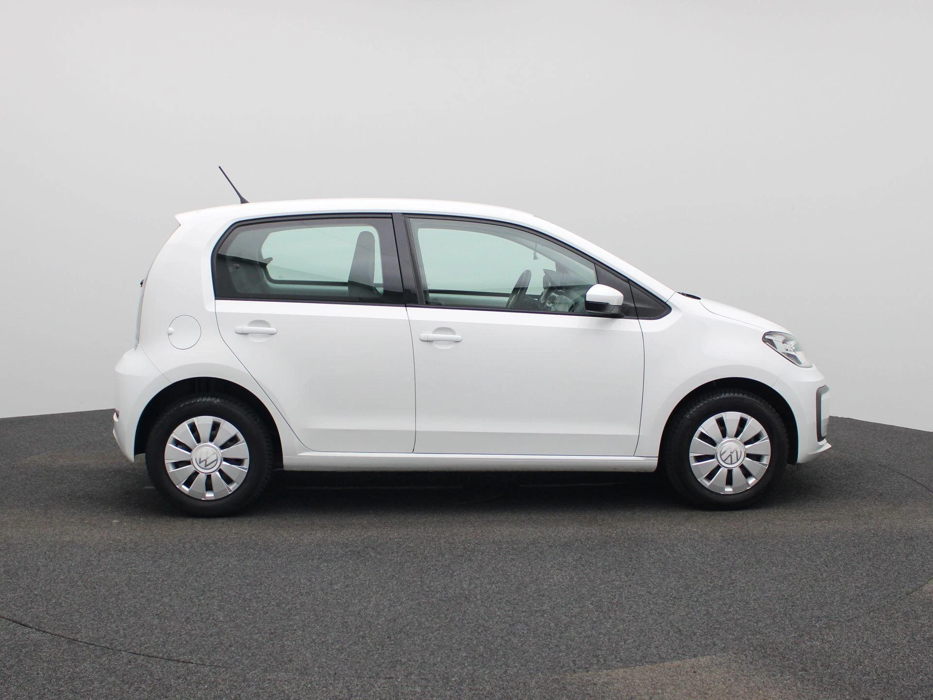 Volkswagen-up!-image-5