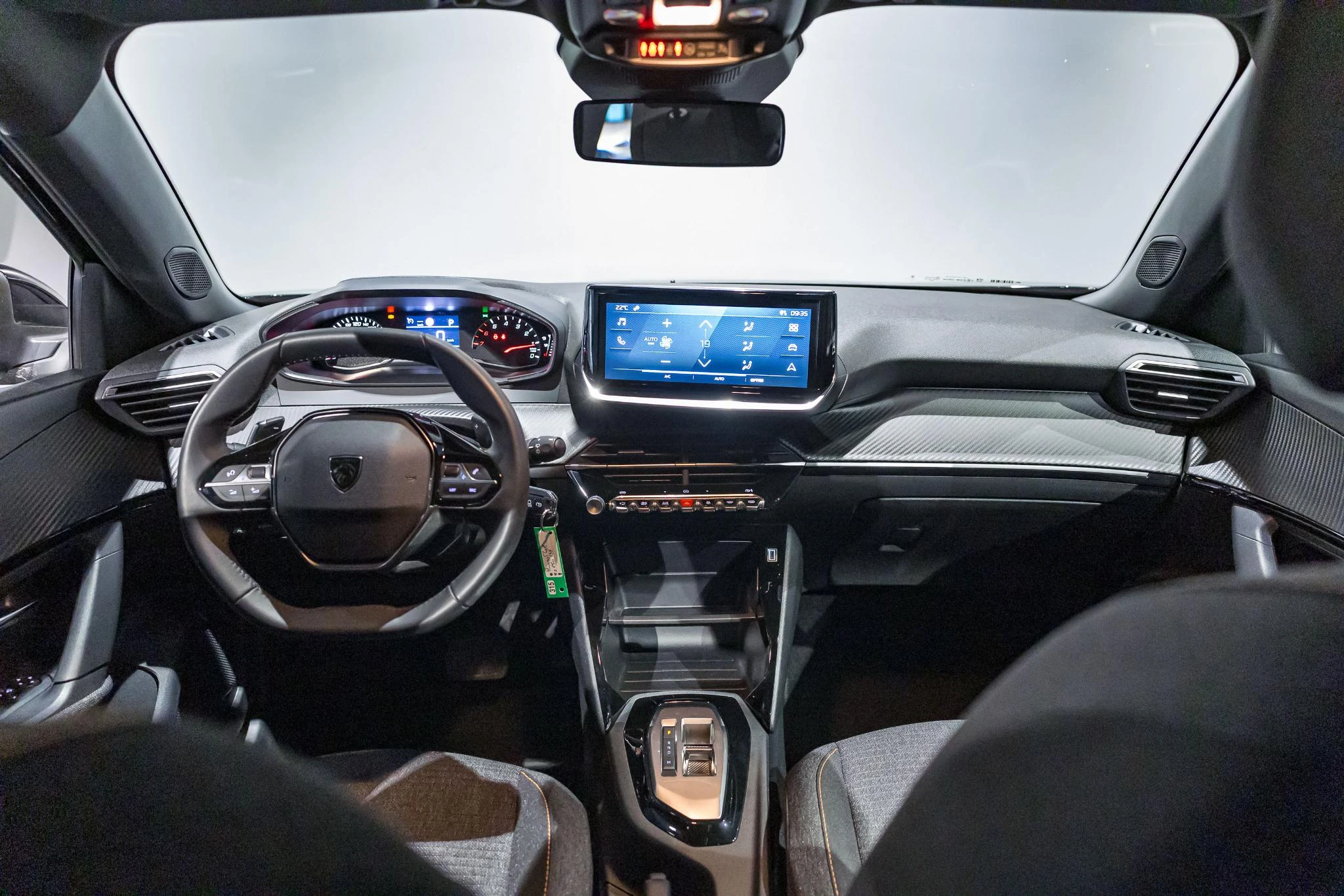 Peugeot-2008-image-9