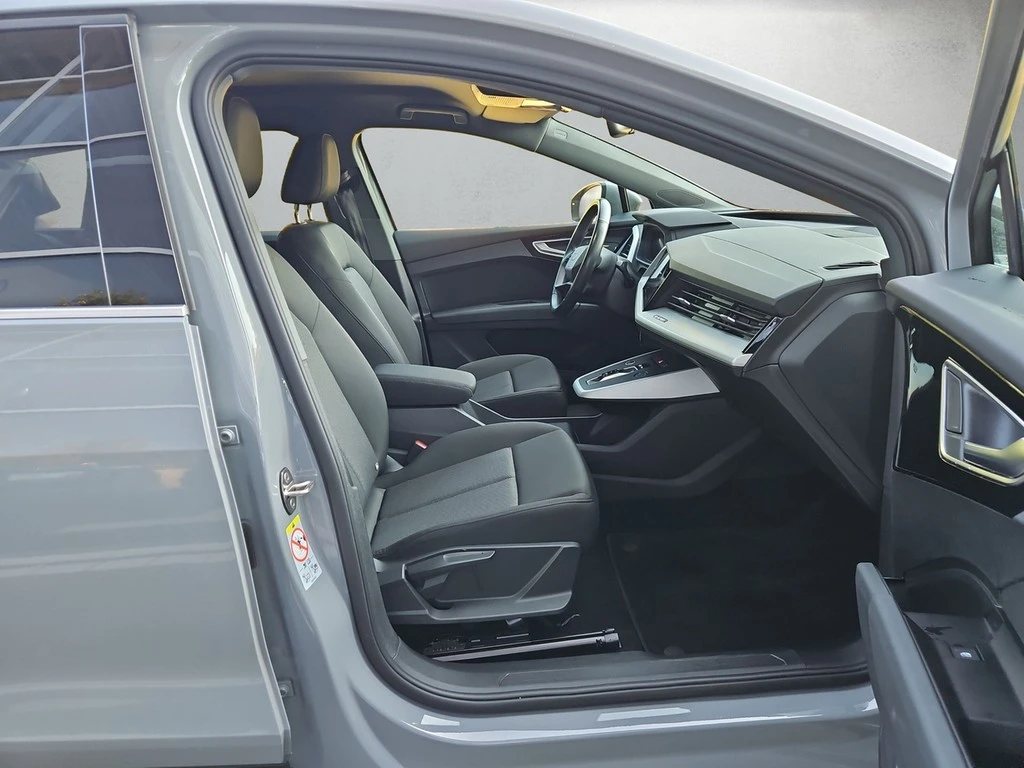 Audi-Q4 e-tron-image-13
