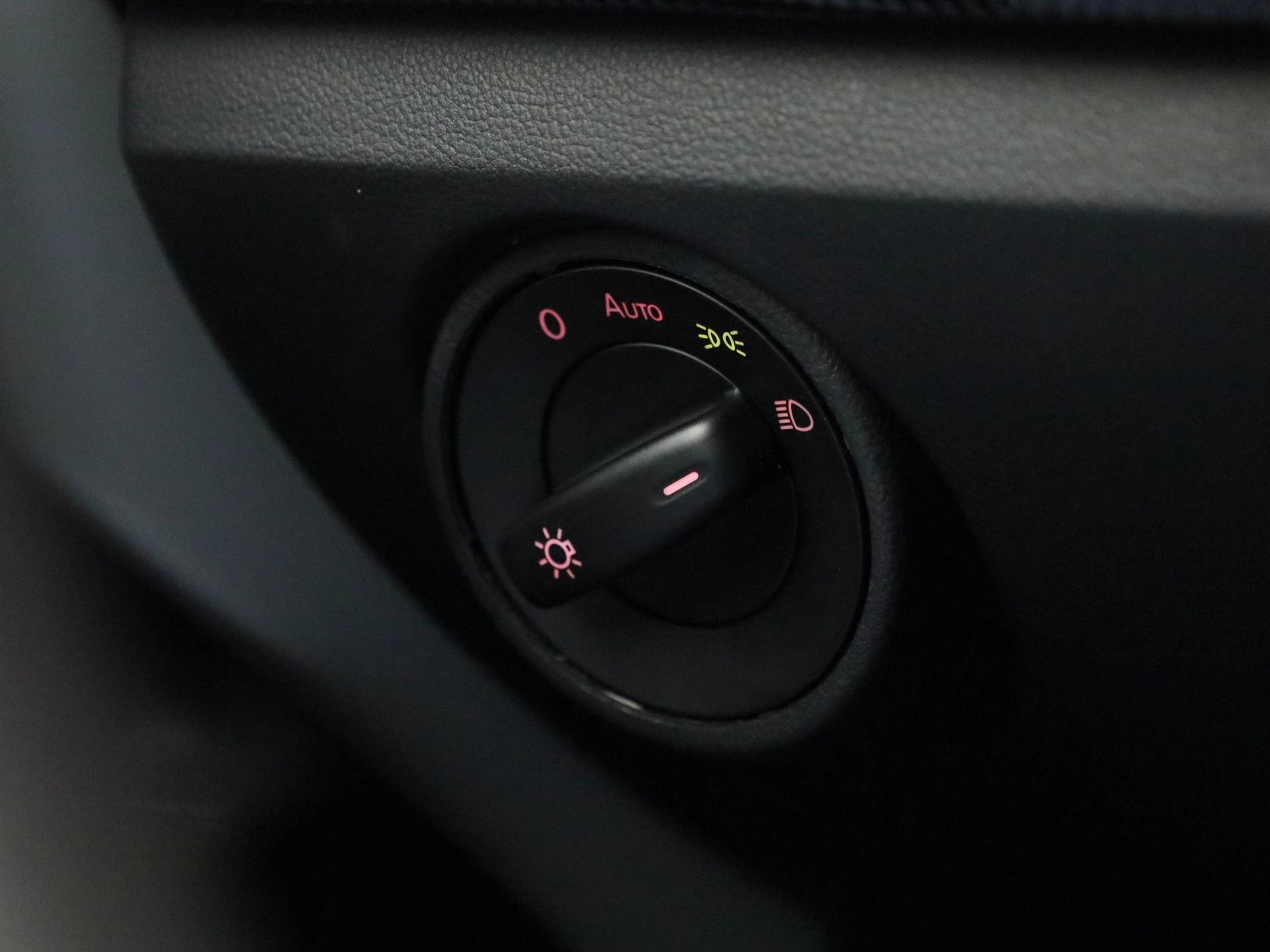 Volkswagen-up!-image-14