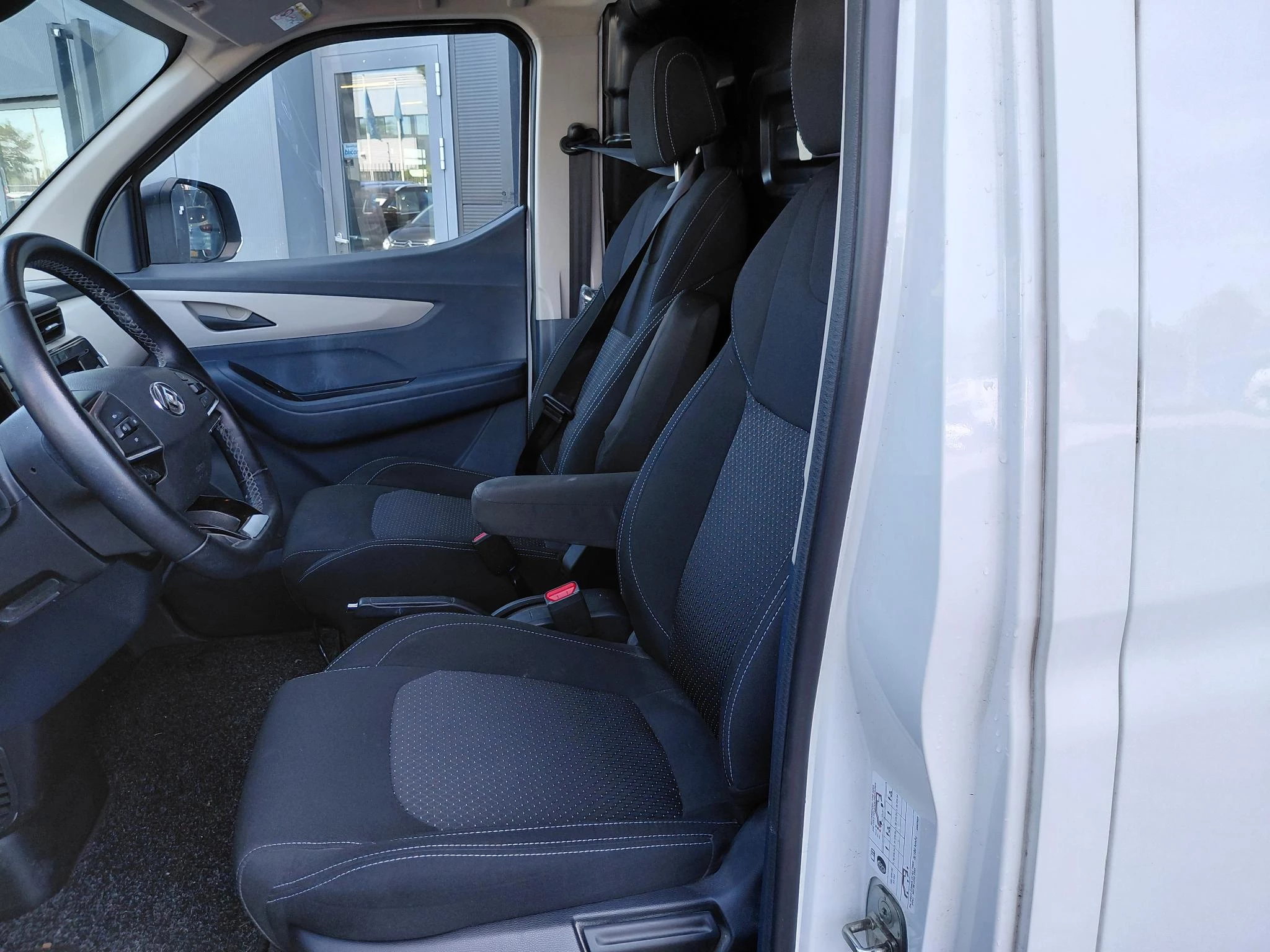 Maxus eDeliver3 L2 50 kWh