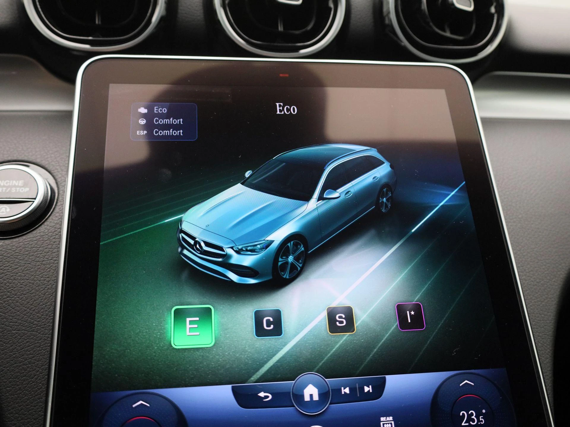 Mercedes-Benz-C-Klasse-image-22