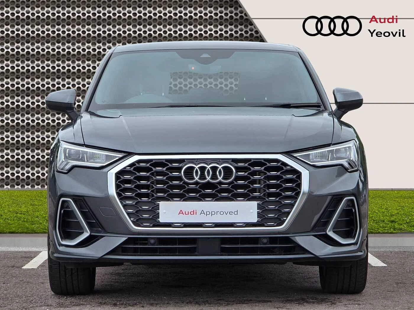 Audi-Q3-image-6