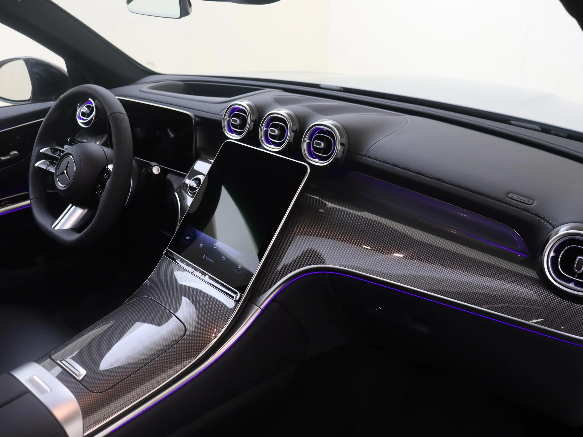 Mercedes-Benz-GLC-image-4