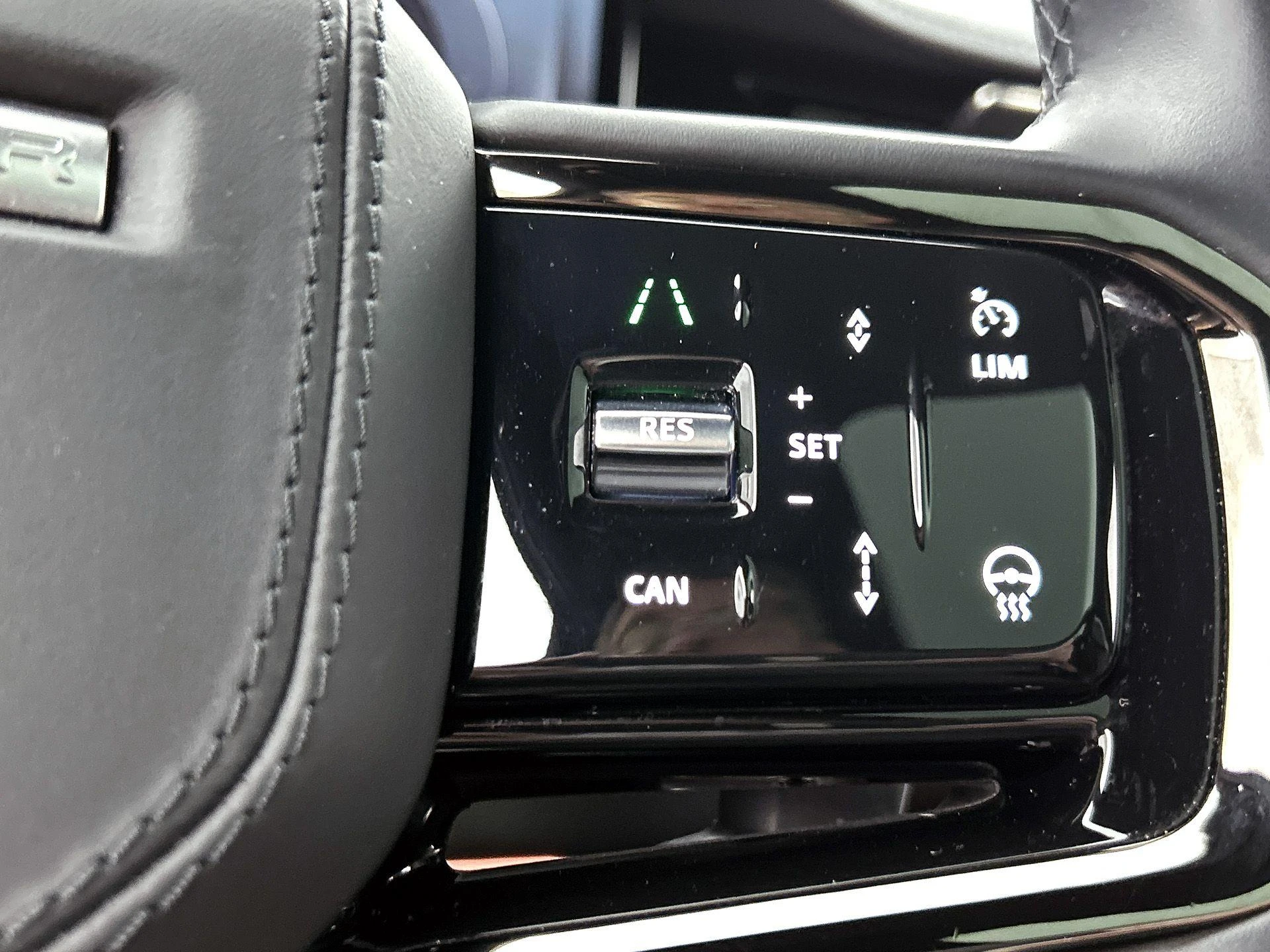 Land Rover-Range Rover Sport-image-9