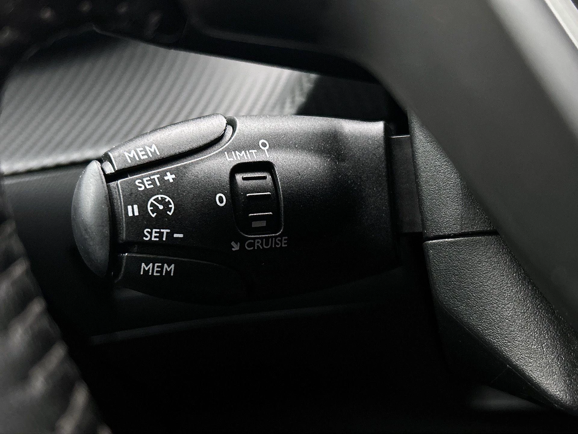 Peugeot 208 1.2 PureTech Allure Pack