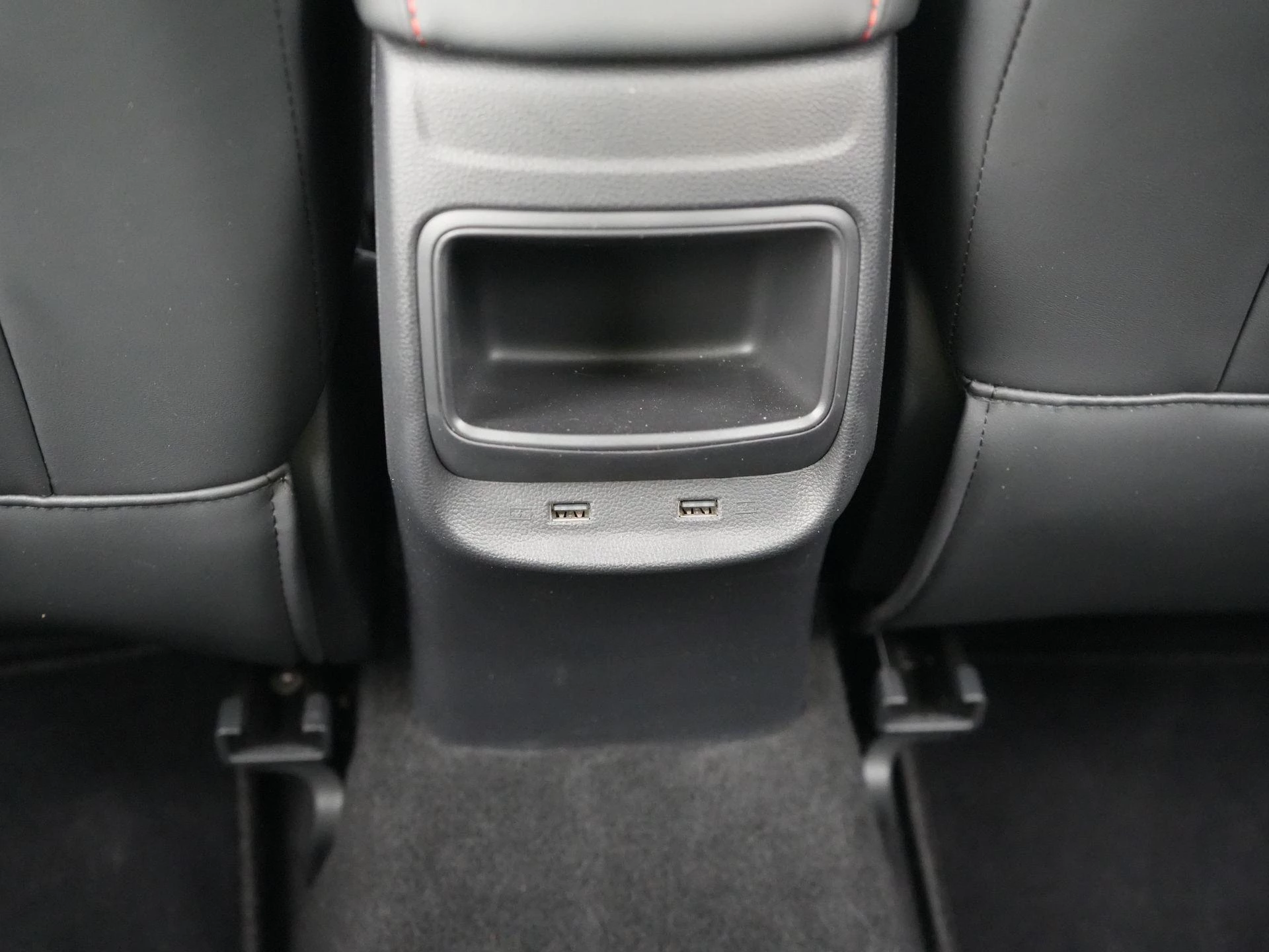 MG ZS ICE 1.0 AT LUXURY FWD