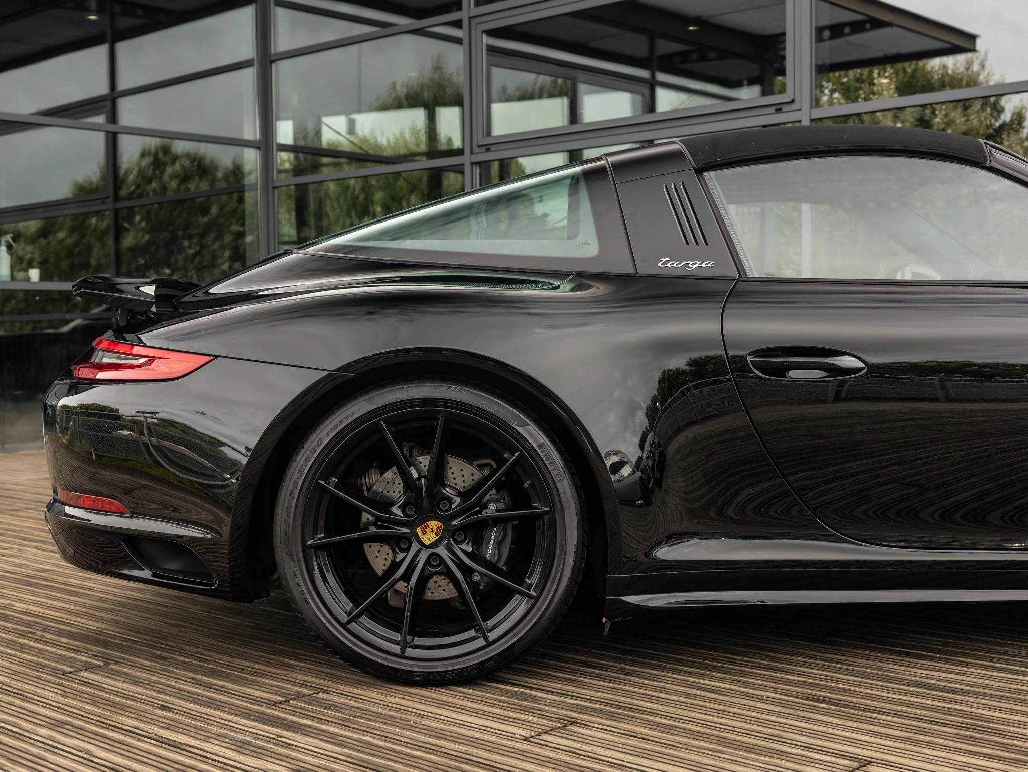 Porsche-911-image-6