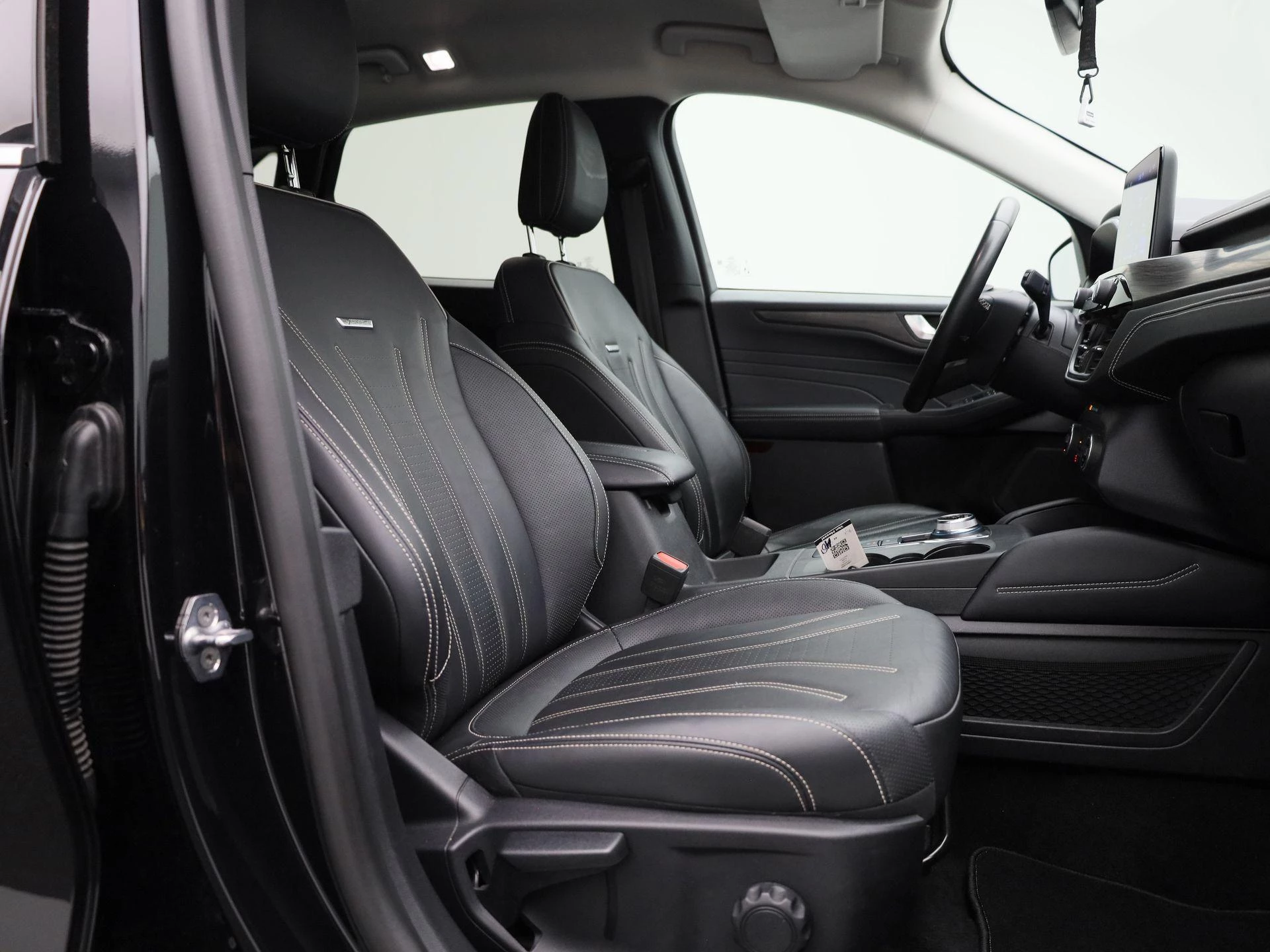 Ford-Kuga-image-35