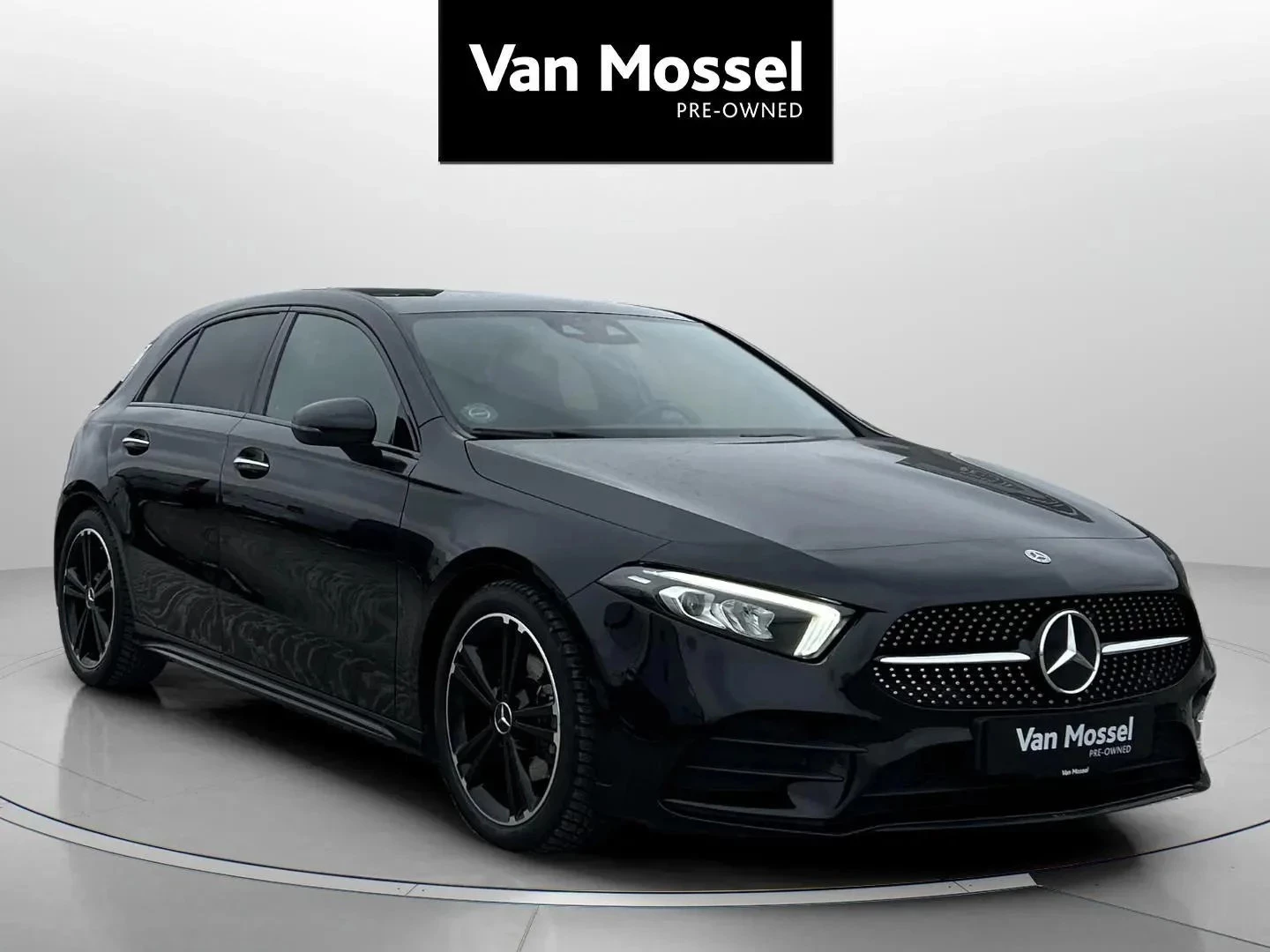 Mercedes-Benz-A-Klasse-image-2