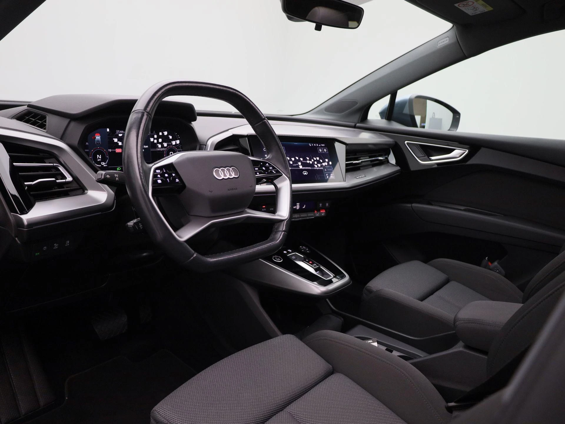 Audi-Q4 e-tron-image-39