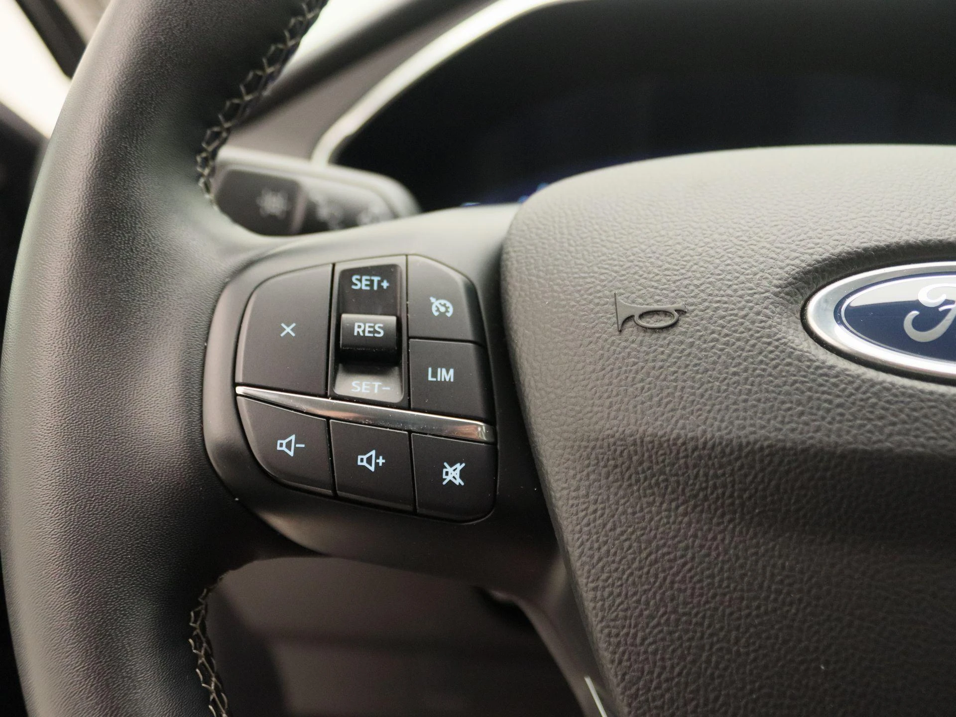 Ford-Kuga-image-20