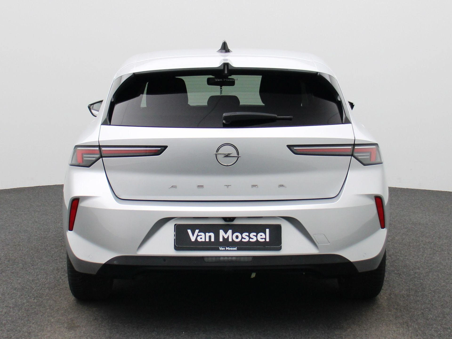 Opel-Astra-image-4