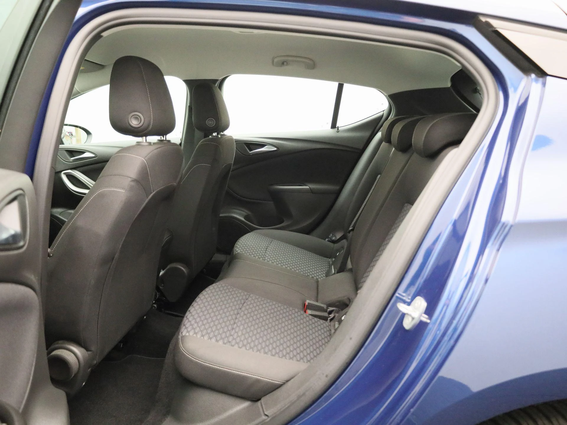 Opel-Astra-image-9