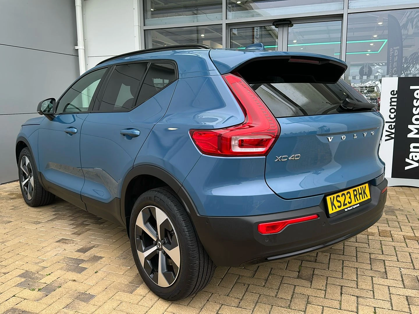 Volvo-XC40-image-2