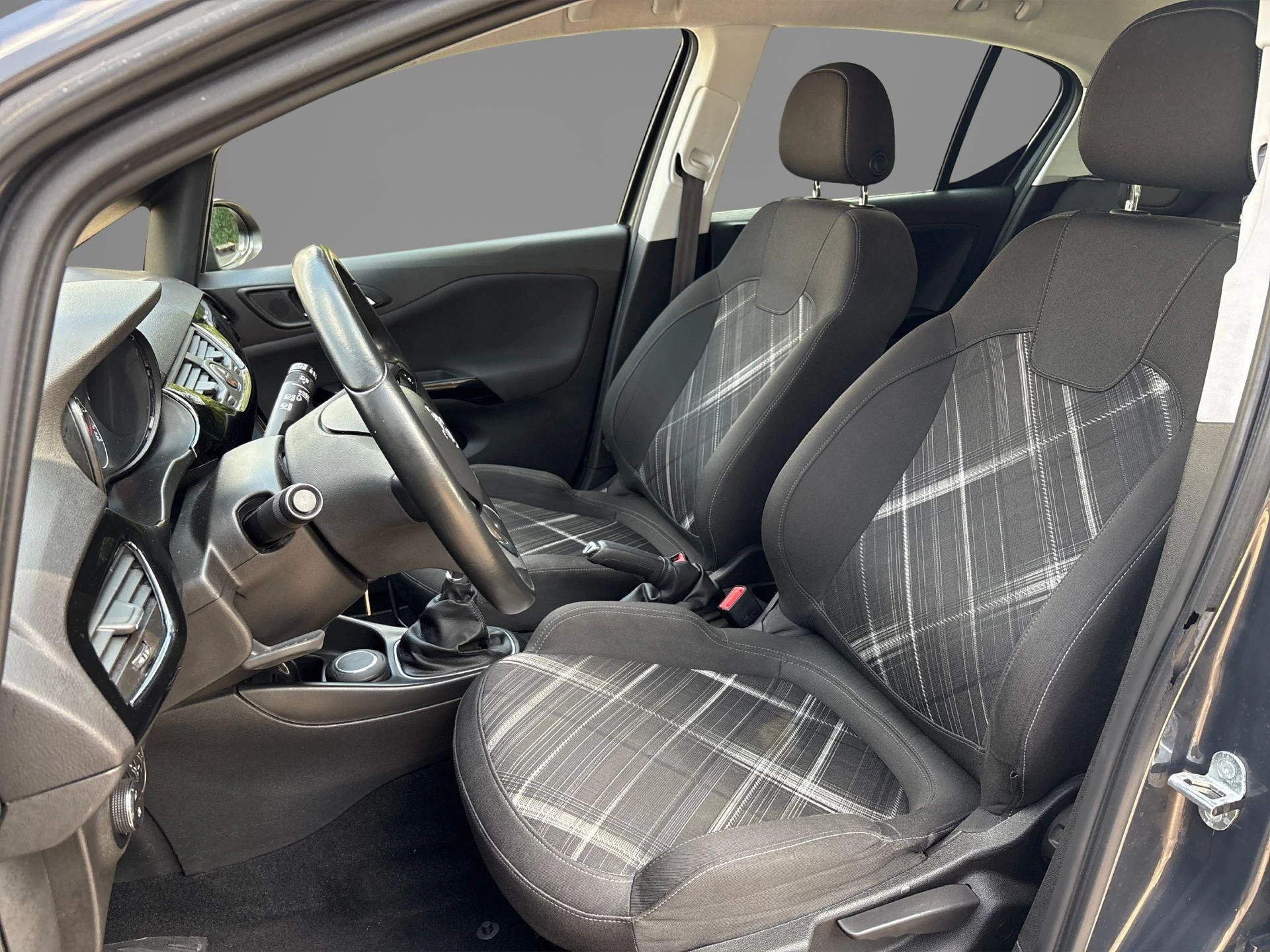Opel Corsa 1.4 Color Edition