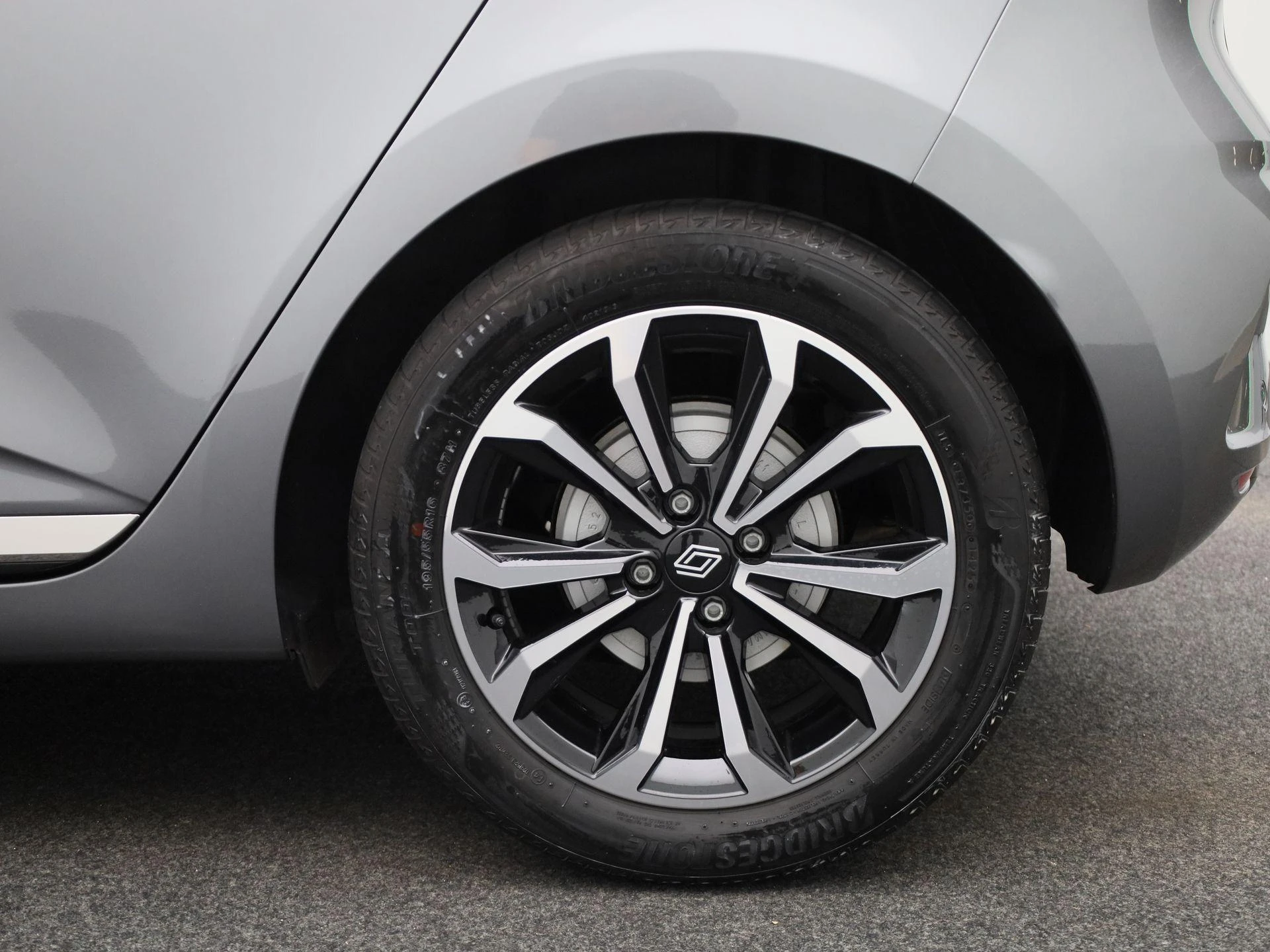 Renault-Clio-image-12