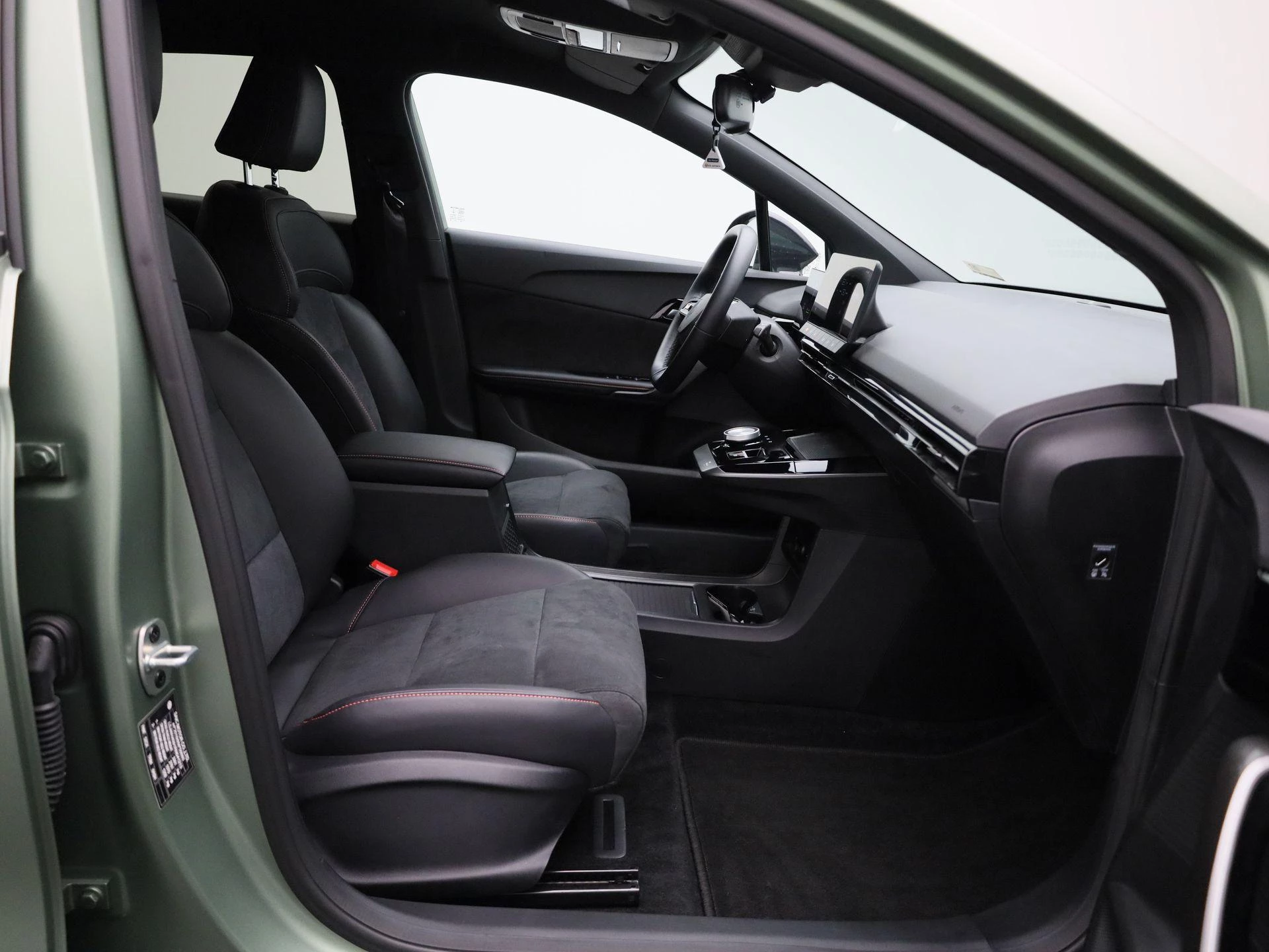 MG MG4 64 kWh Xpower