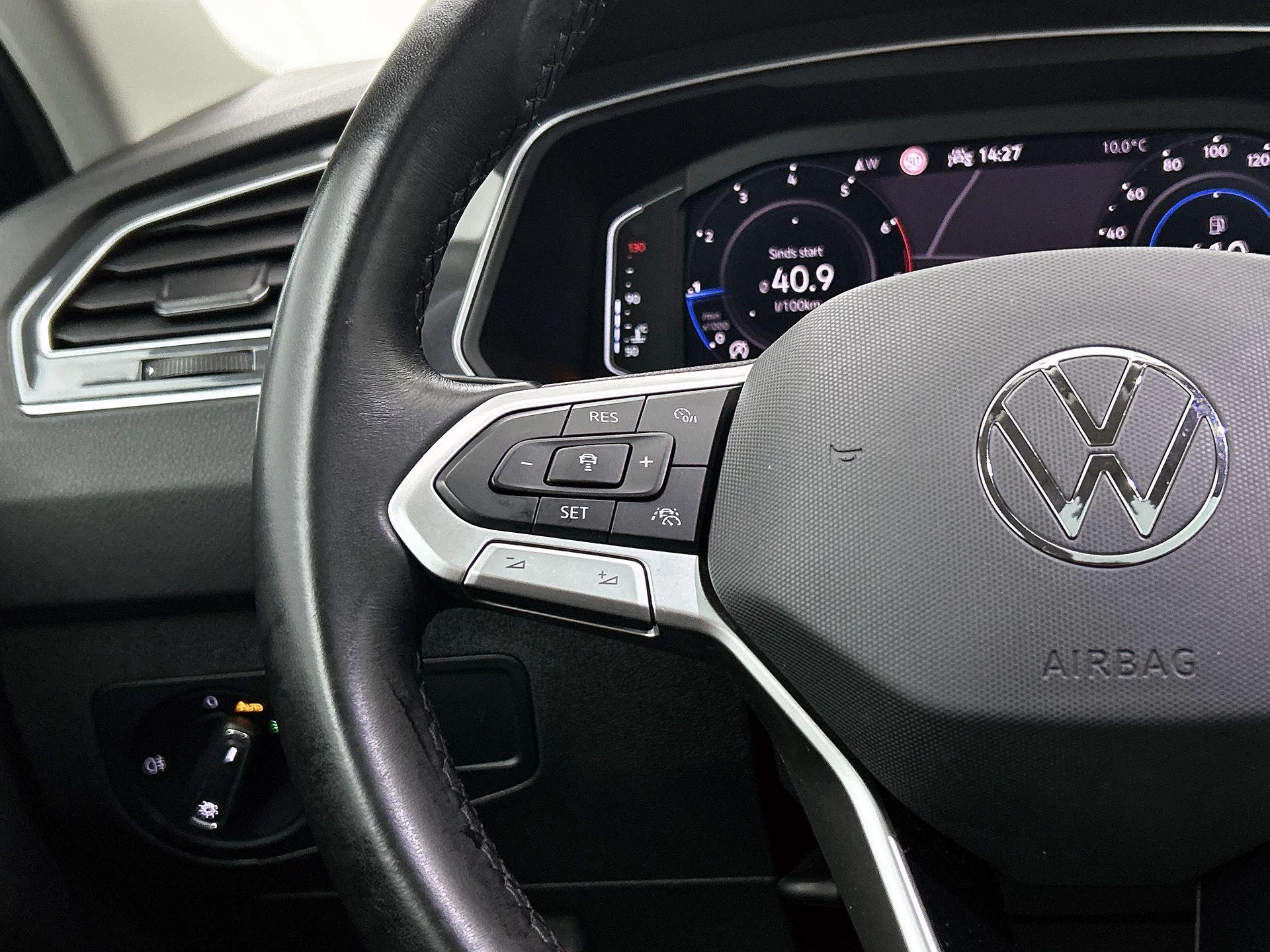 Volkswagen-Tiguan-image-5
