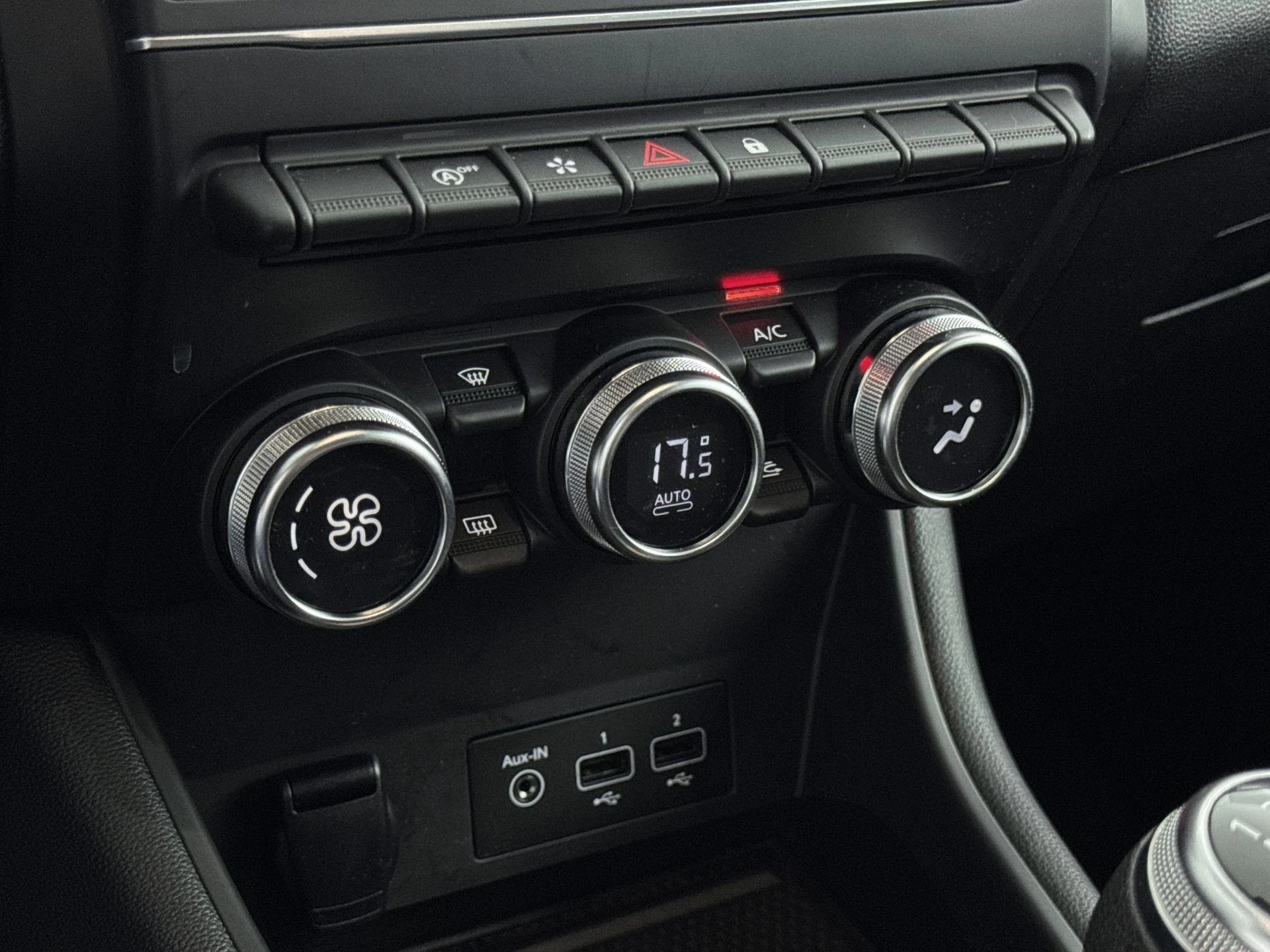 Renault-Captur-image-14