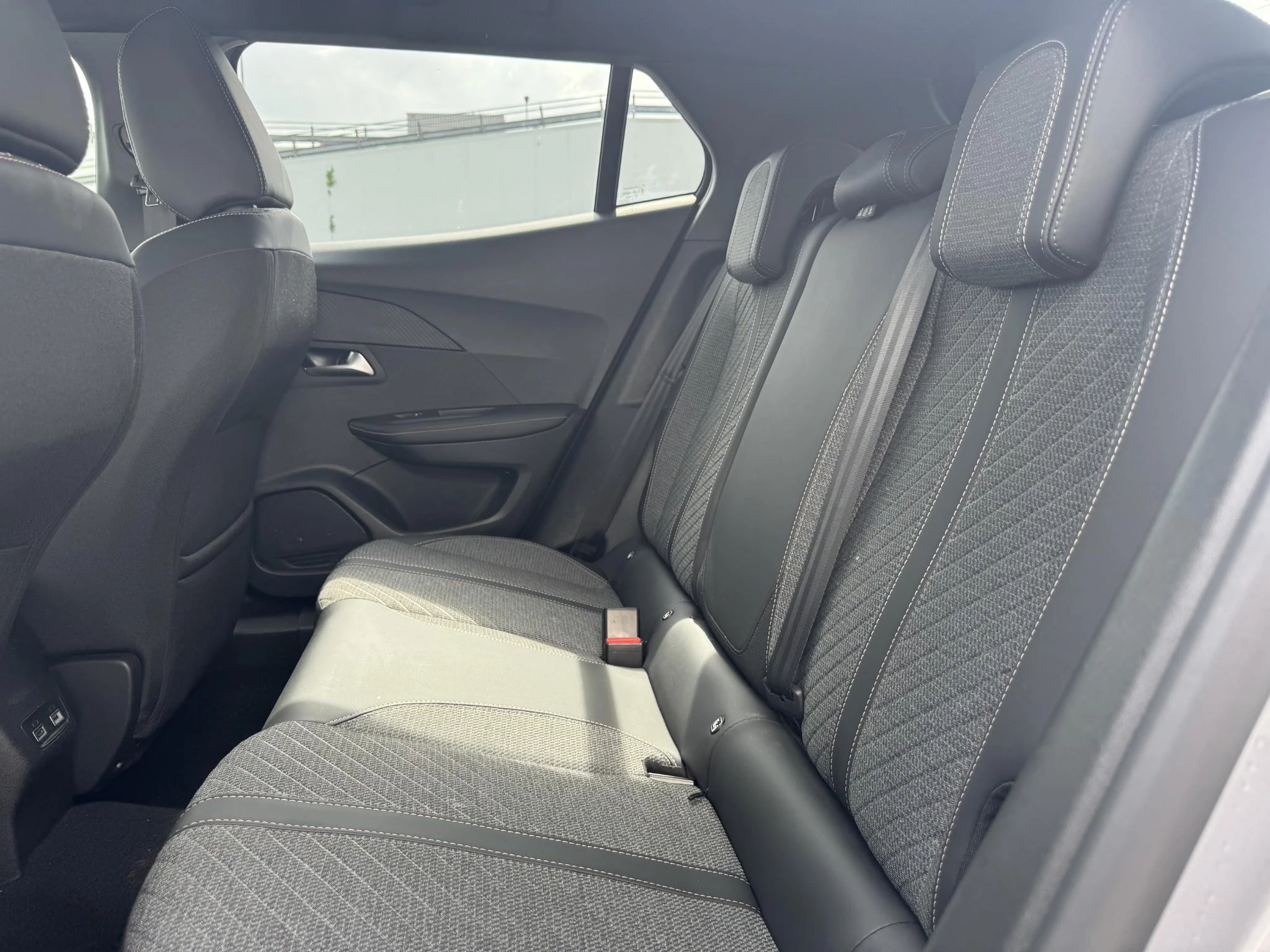 Peugeot-2008-image-14