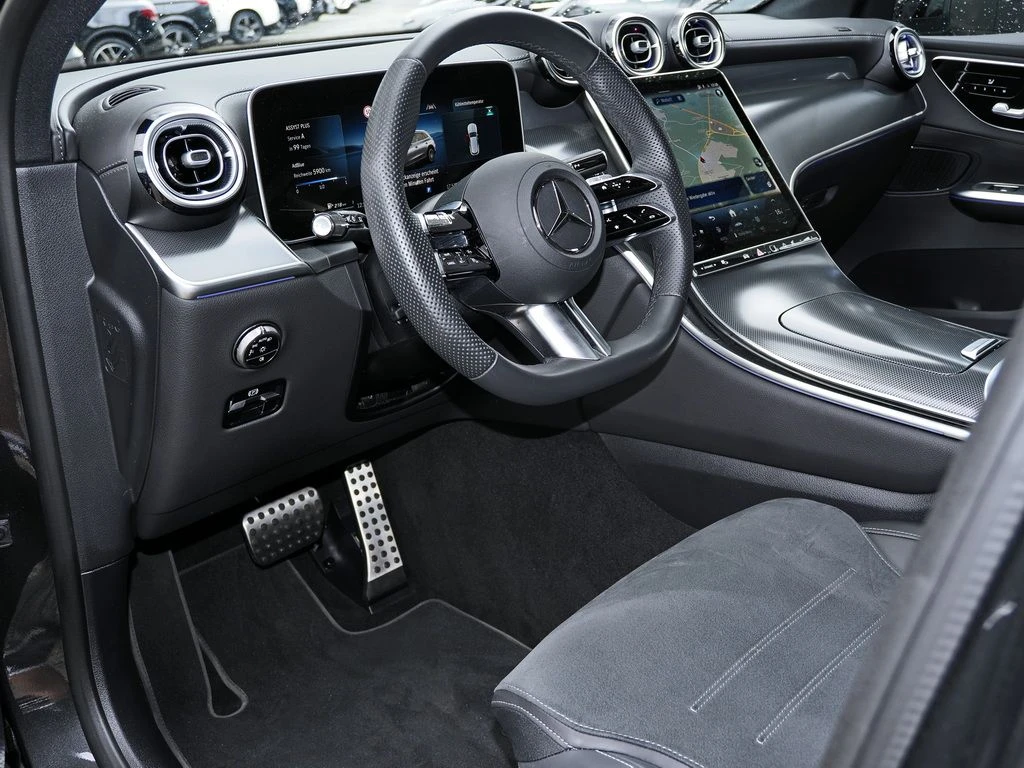 Mercedes-Benz-GLC 220 d-image-8