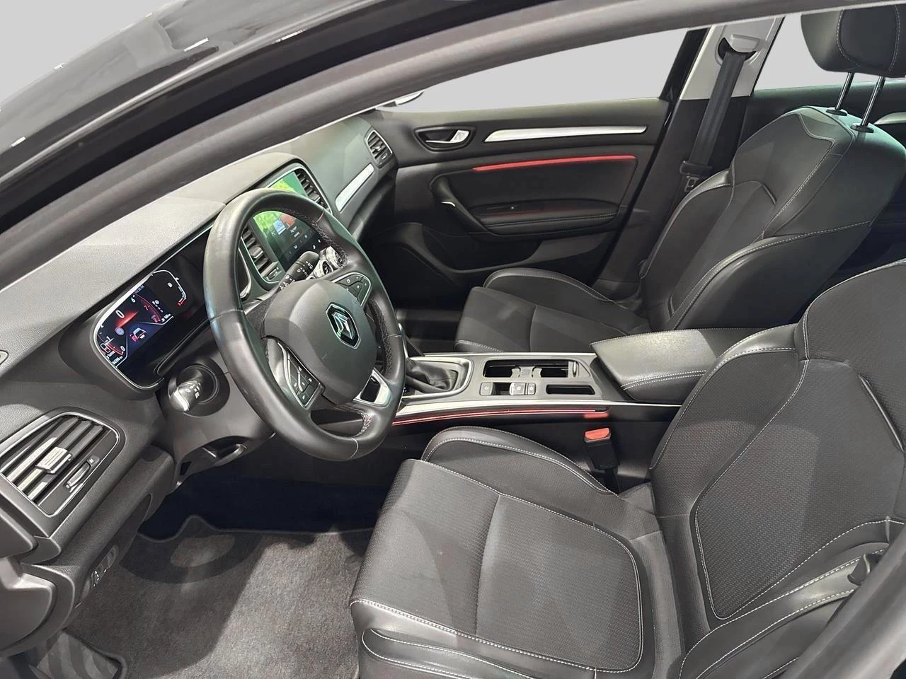 Renault-Mégane Grand Tour-image-10